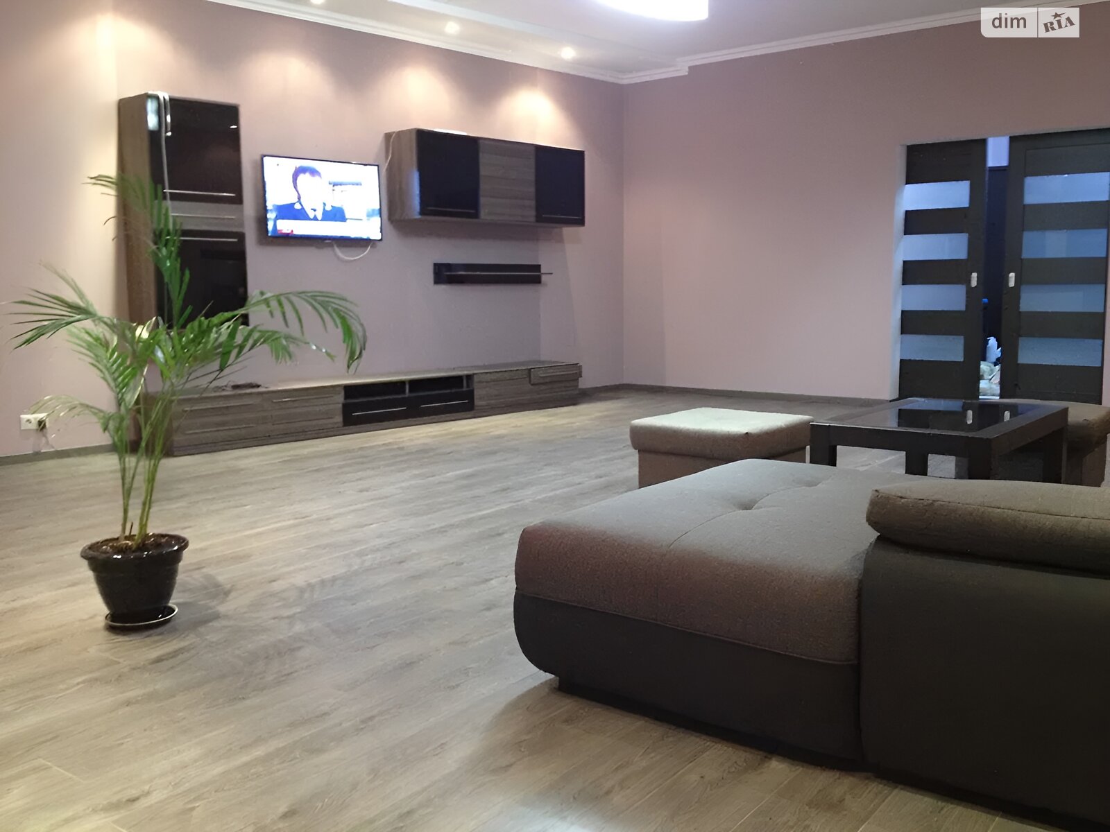 Продажа трехкомнатной квартиры в Киеве, на ул. Юрия Ильенко 18Б, район Лукьяновка фото 1