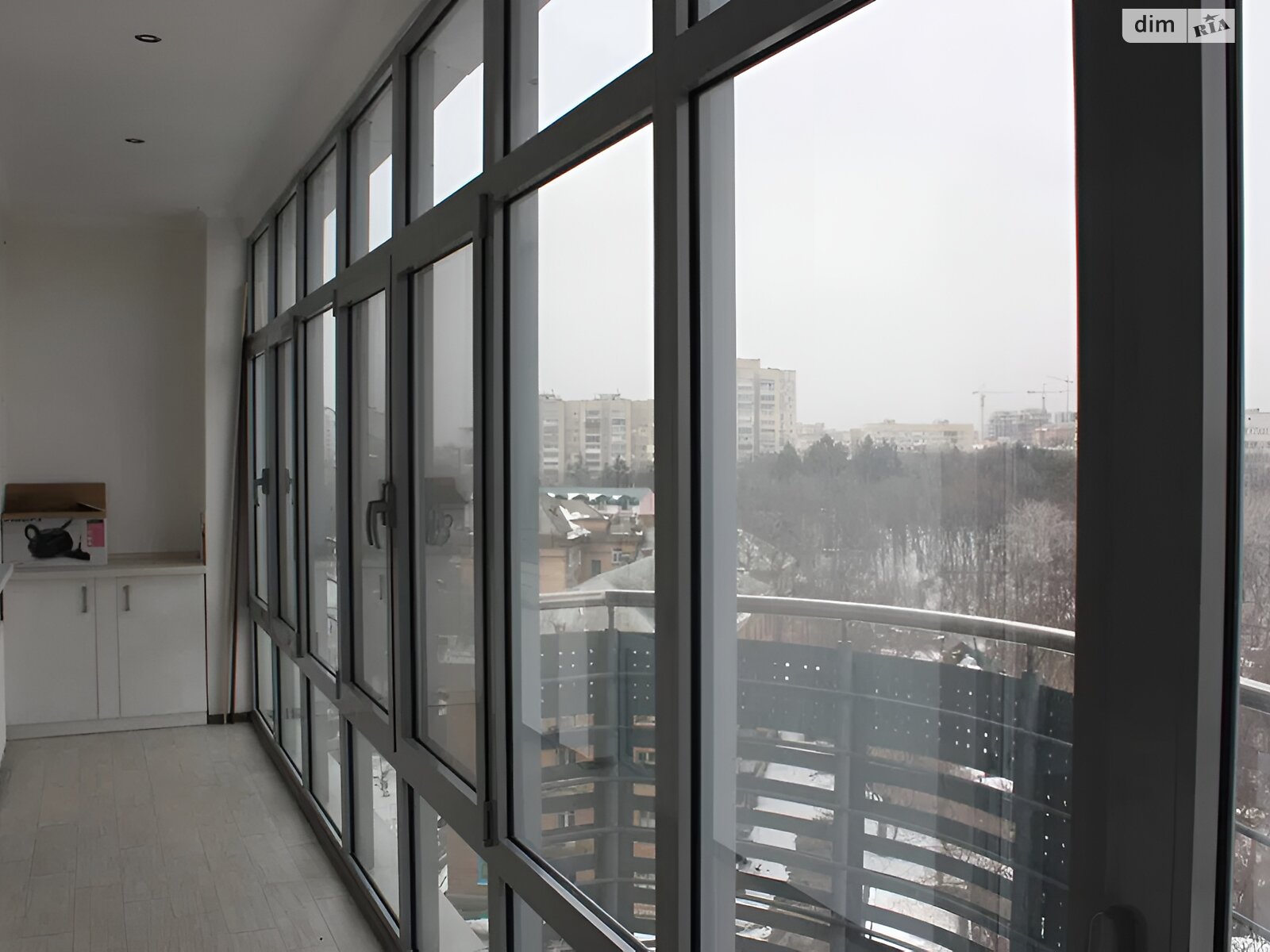 Продажа трехкомнатной квартиры в Киеве, на ул. Юрия Ильенко 18Б, район Лукьяновка фото 1