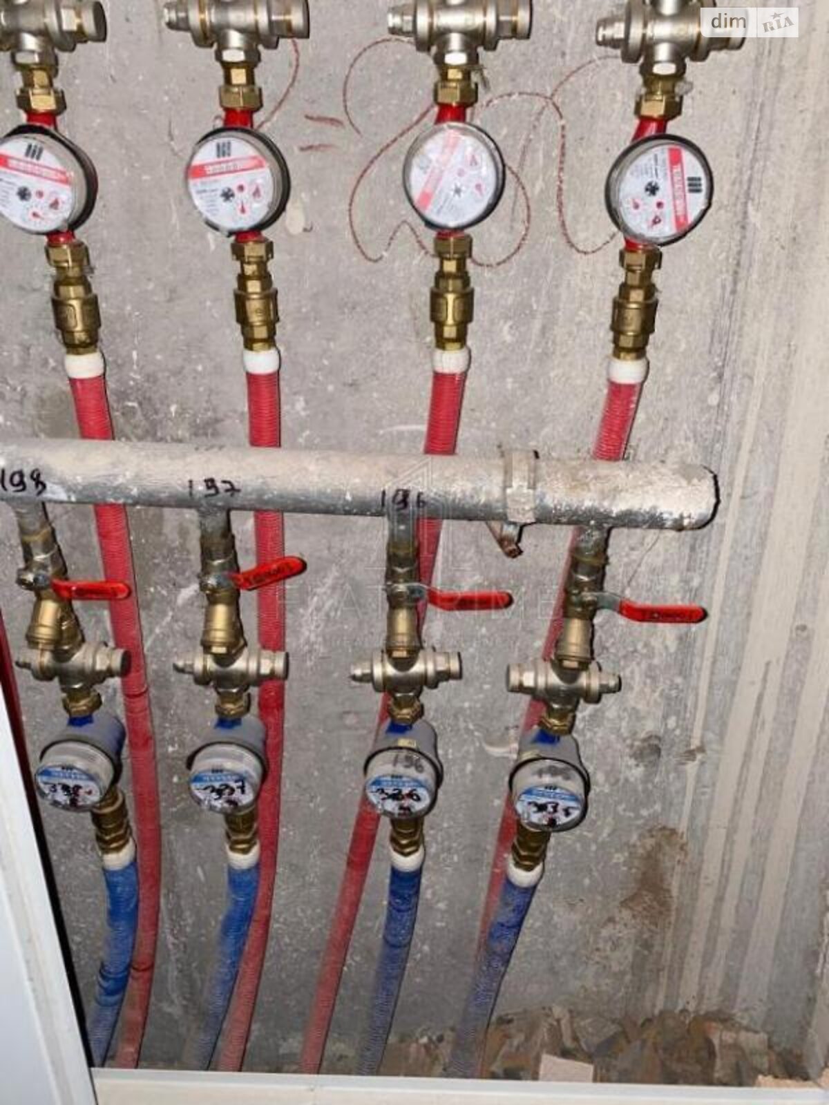 Продажа двухкомнатной квартиры в Киеве, на ул. Загоровская 25, район Лукьяновка фото 1 Продажа двухкомнатной квартиры в Киеве, на ул. Загоровская 25, район Лукьяновка фото 1