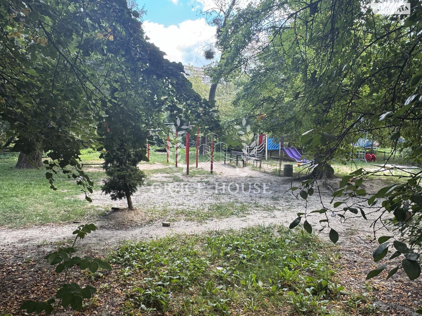 Продаж двокімнатної квартири в Києві, на вул. Загорівська 36, район Лук'янівка фото 1