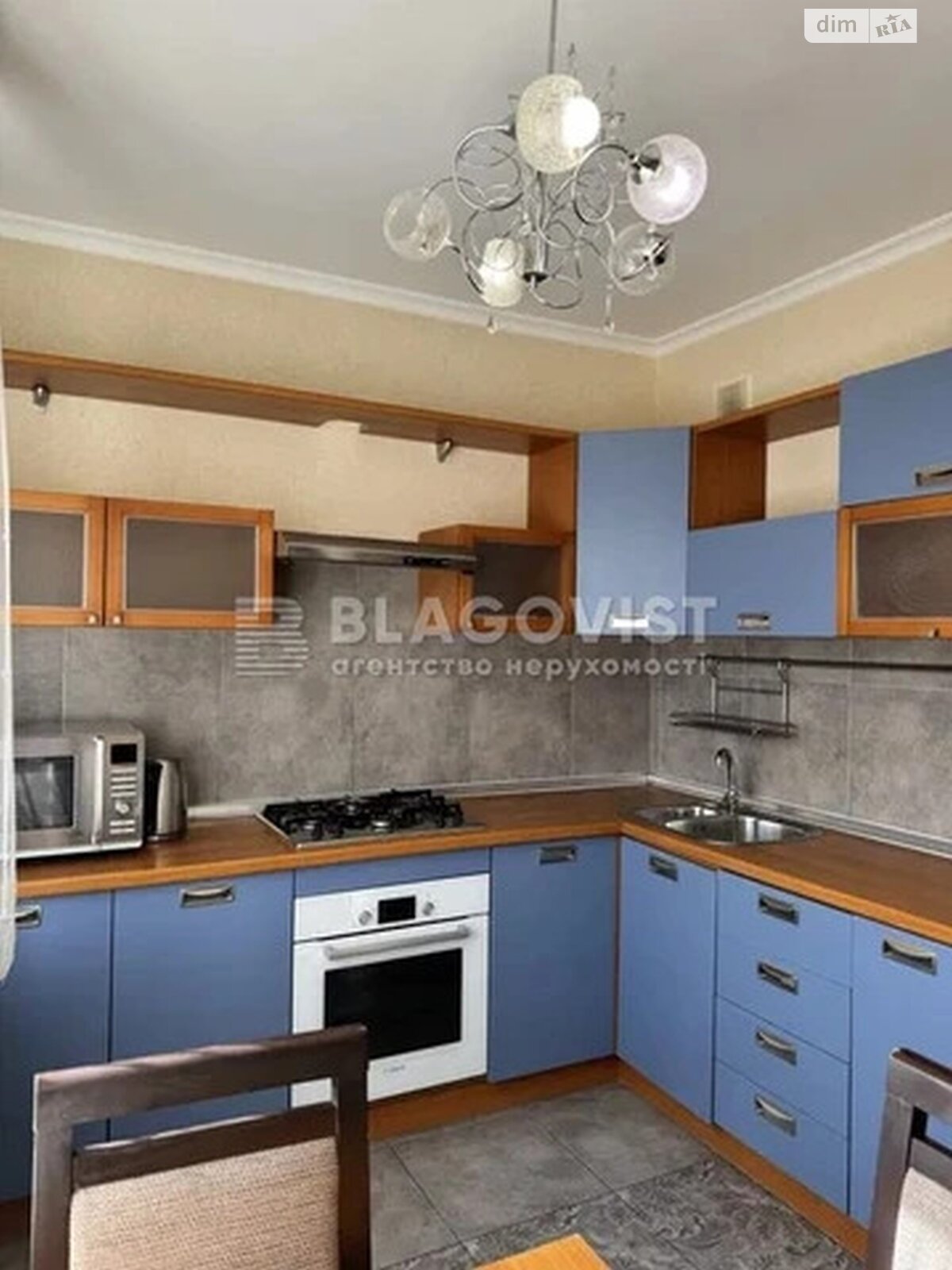 Продажа трехкомнатной квартиры в Киеве, на ул. Зоологическая 6В, район Лукьяновка фото 1 Продажа трехкомнатной квартиры в Киеве, на ул. Зоологическая 6В, район Лукьяновка фото 1