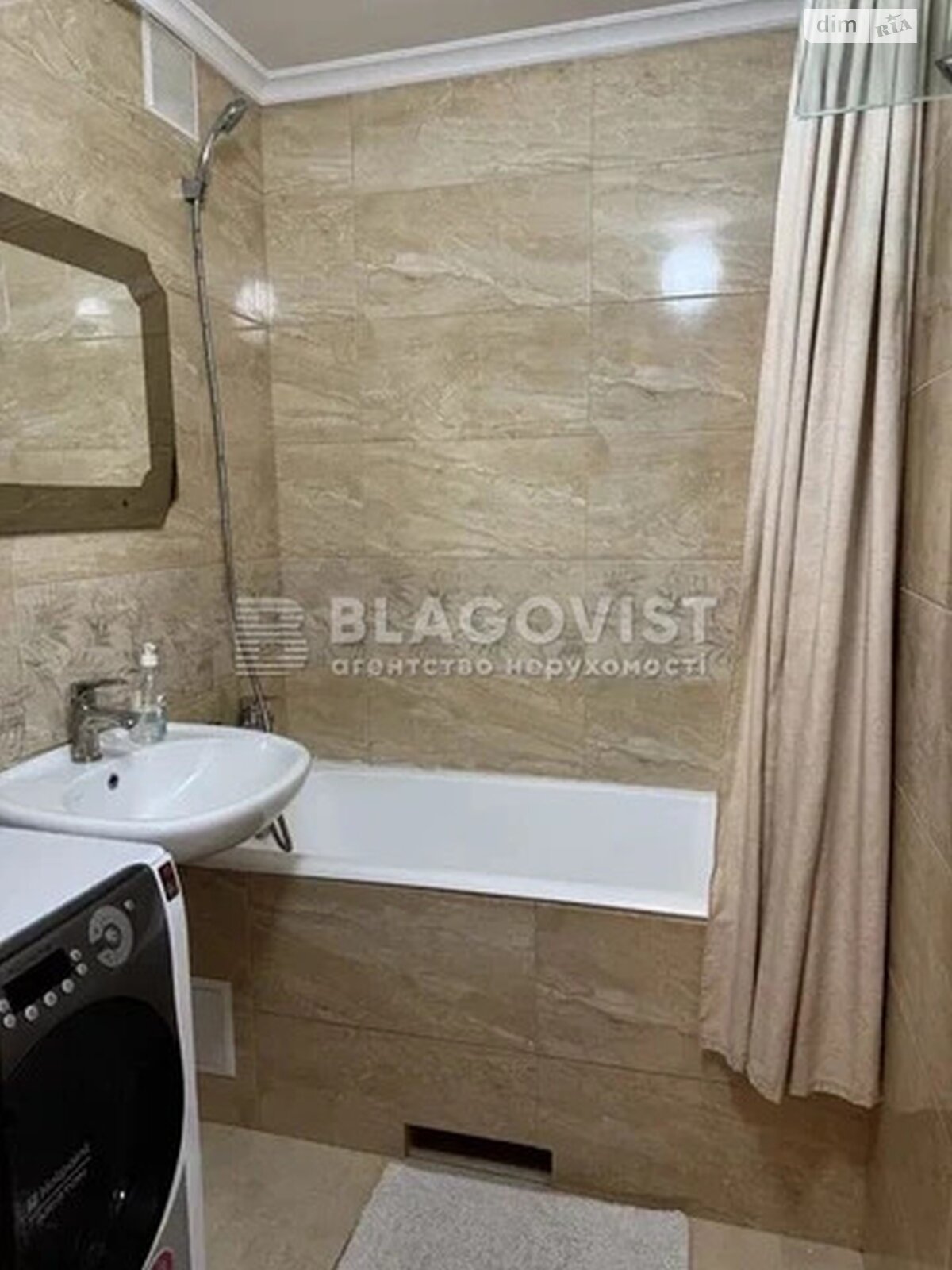 Продажа трехкомнатной квартиры в Киеве, на ул. Зоологическая 6В, район Лукьяновка фото 1 Продажа трехкомнатной квартиры в Киеве, на ул. Зоологическая 6В, район Лукьяновка фото 1
