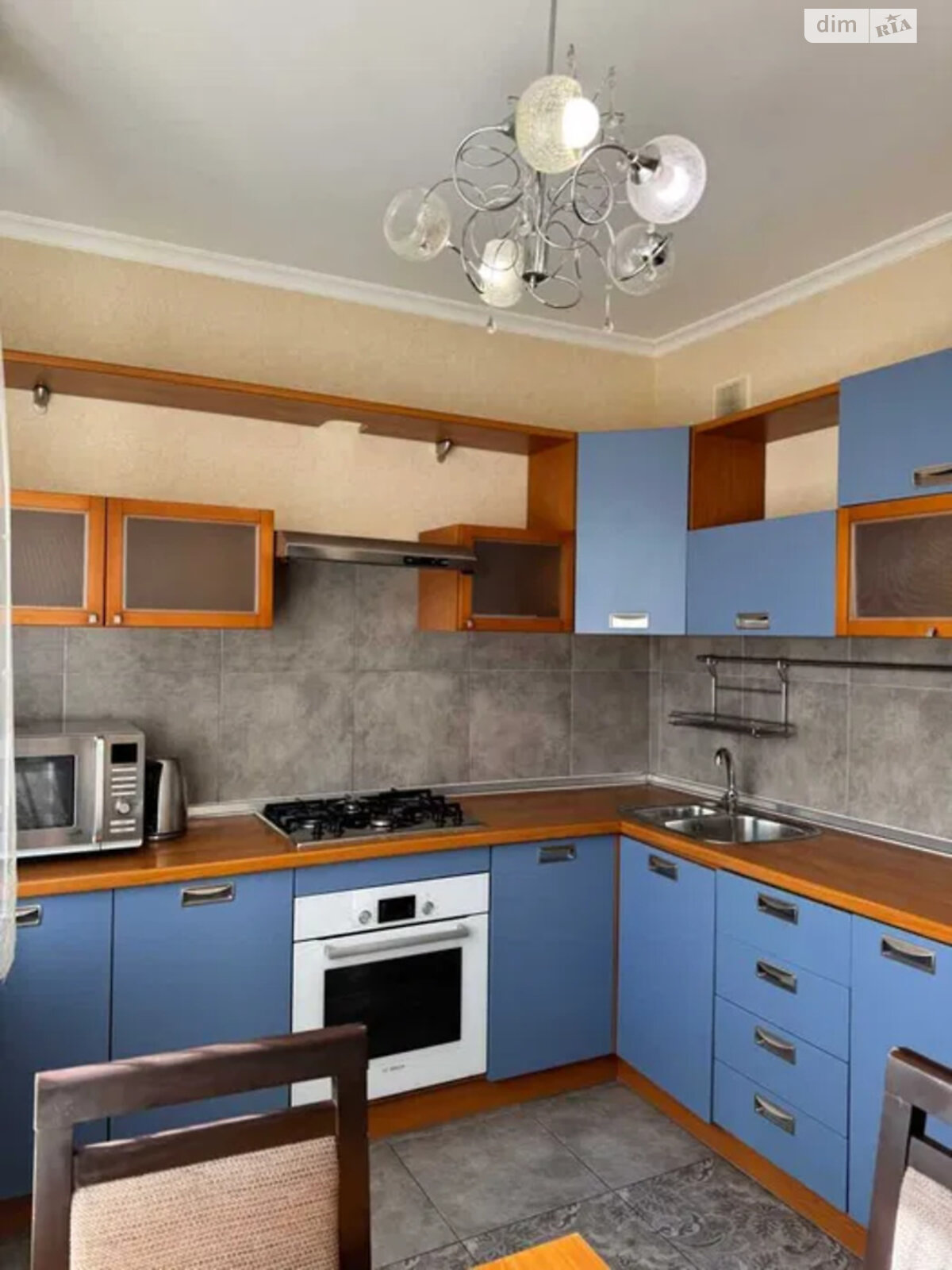 Продаж трикімнатної квартири в Києві, на вул. Зоологічна 6В, район Лук'янівка фото 1 Продаж трикімнатної квартири в Києві, на вул. Зоологічна 6В, район Лук'янівка фото 1