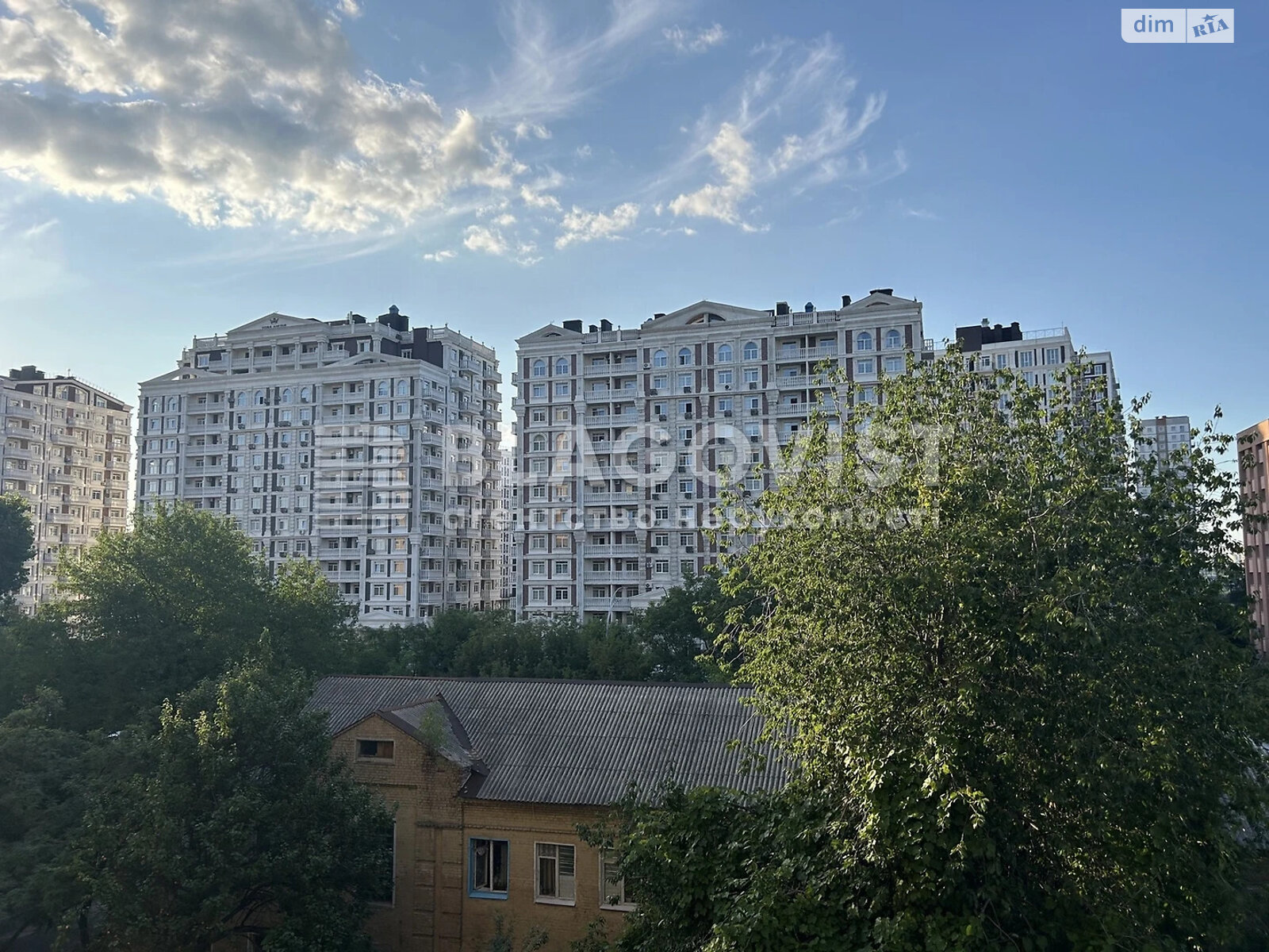 Продаж трикімнатної квартири в Києві, на вул. Михайла Максимовича 7, фото 1 Продаж трикімнатної квартири в Києві, на вул. Михайла Максимовича 7, фото 1