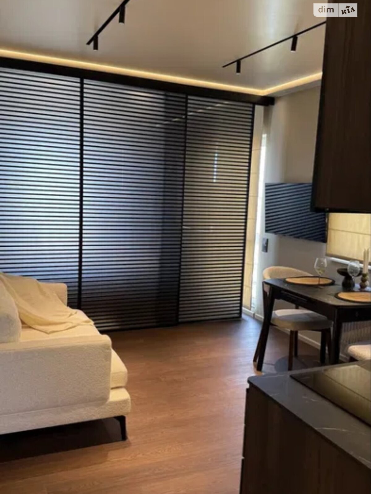 Продаж однокімнатної квартири в Києві, на вул. Михайла Максимовича, фото 1