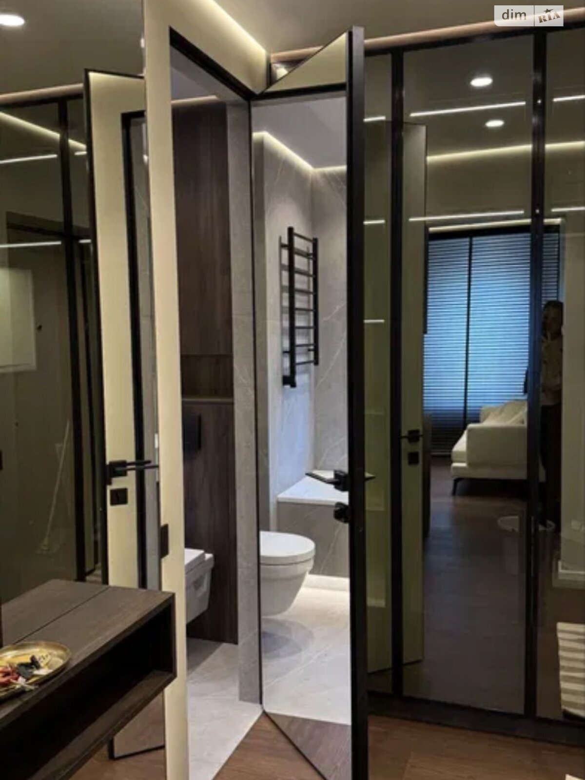 Продаж однокімнатної квартири в Києві, на вул. Михайла Максимовича, фото 1