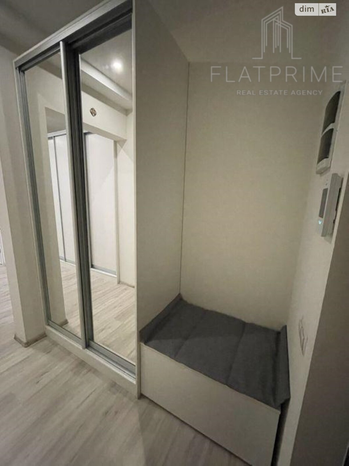 Продажа двухкомнатной квартиры в Киеве, на ул. Михаила Максимовича 28Б, фото 1