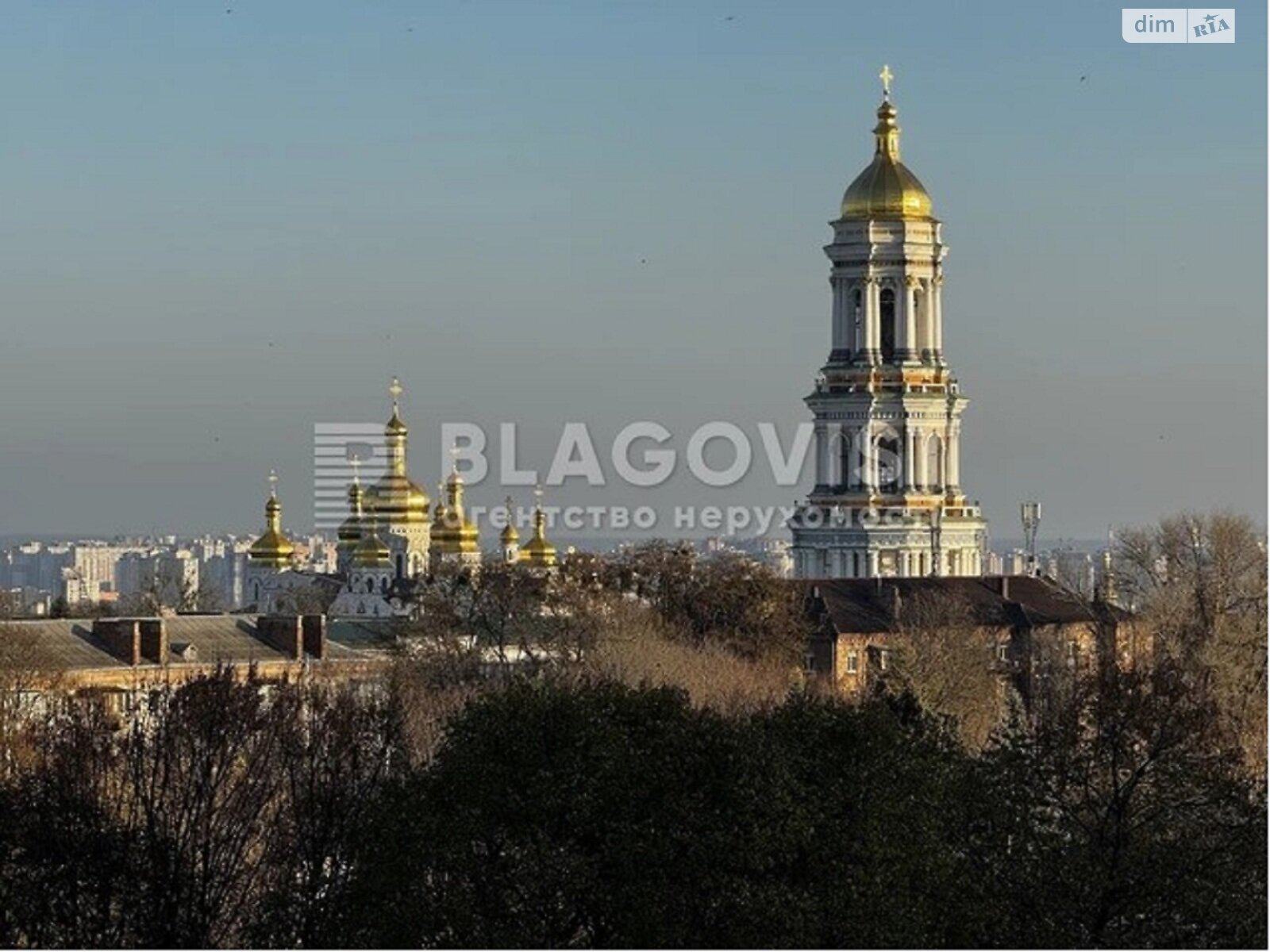 Продаж трикімнатної квартири в Києві, на вул. Михайла Омеляновича-Павленка 11, фото 1 Продаж трикімнатної квартири в Києві, на вул. Михайла Омеляновича-Павленка 11, фото 1