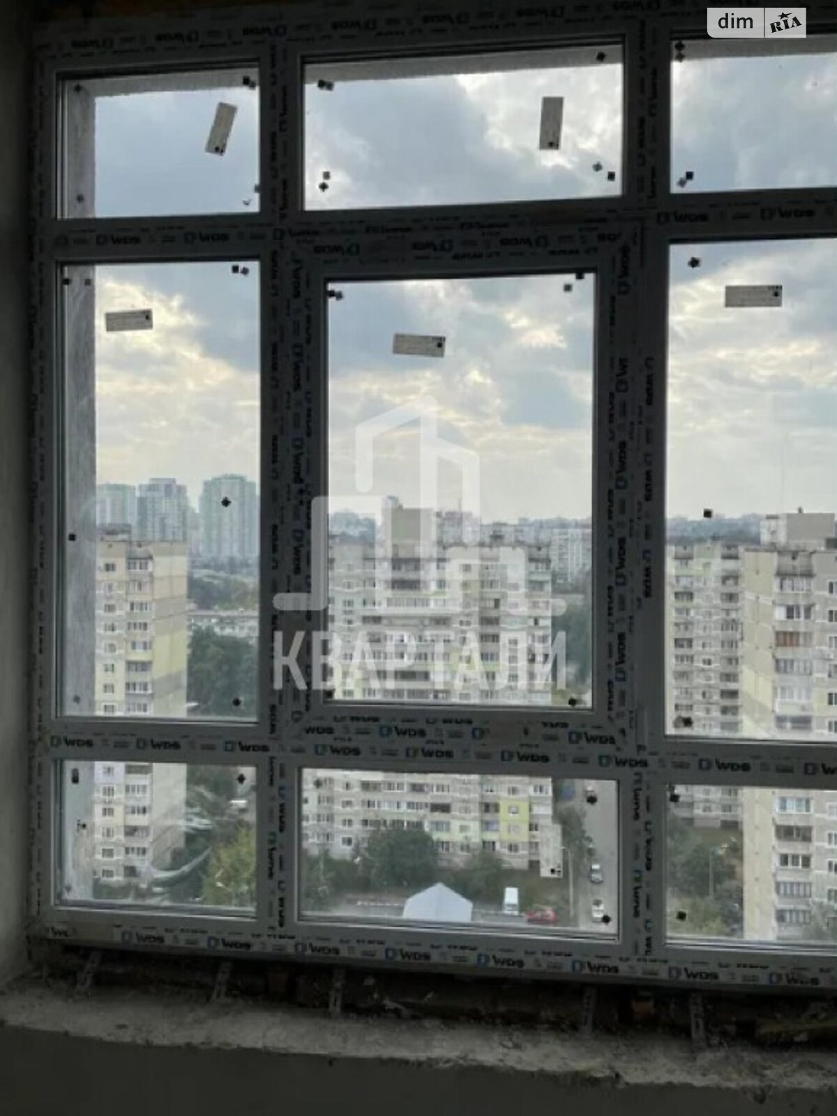 Продажа двухкомнатной квартиры в Киеве, на ул. Автозаводская 72Б, район Минский Массив фото 1