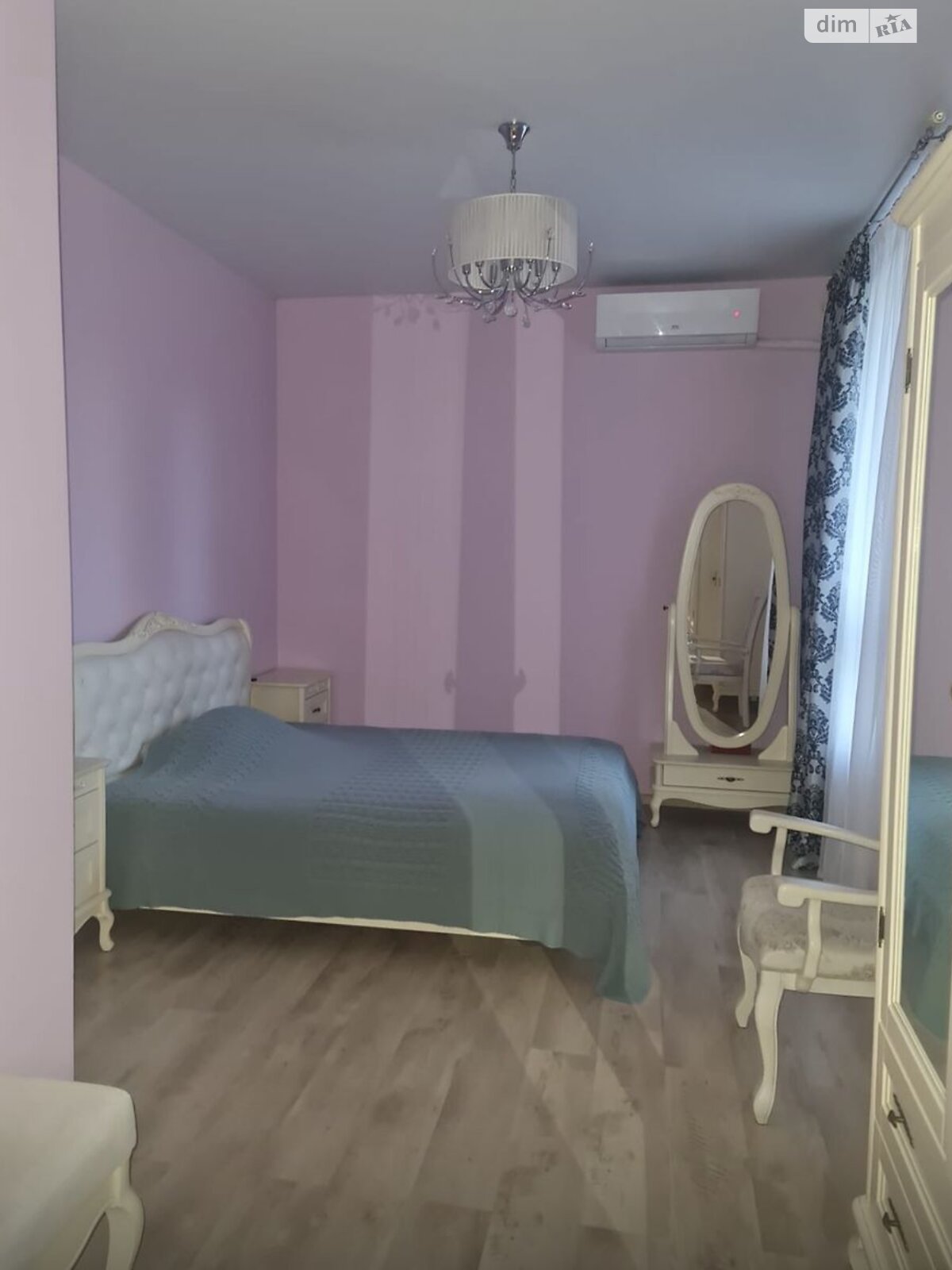 Продажа трехкомнатной квартиры в Киеве, на ул. Петра Калнышевского 7, район Минский Массив фото 1 Продажа трехкомнатной квартиры в Киеве, на ул. Петра Калнышевского 7, район Минский Массив фото 1