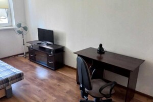 Продаж однокімнатної квартири в Києві, на вул. Петра Калнишевського 8, район Мінський Масив фото 2
