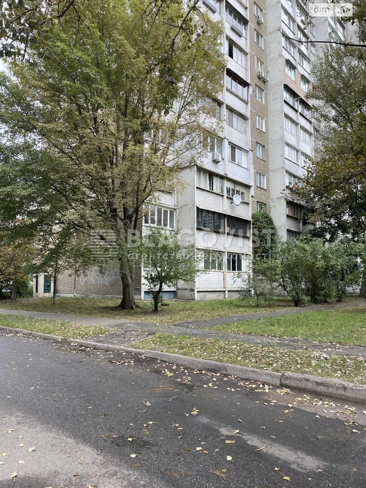 Продаж трикімнатної квартири в Києві, на вул. Петра Панча 5, район Мінський Масив фото 1