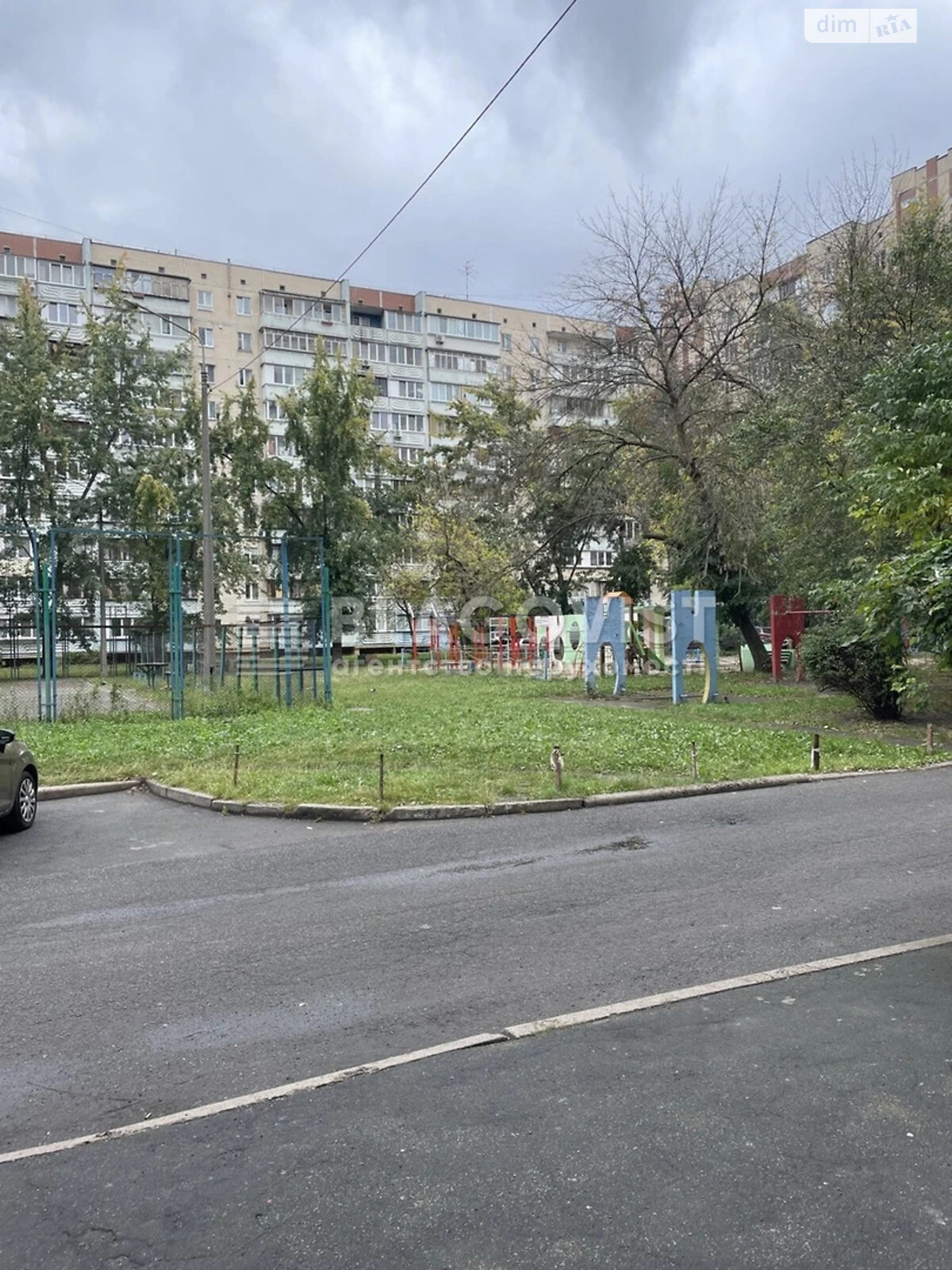 Продаж трикімнатної квартири в Києві, на вул. Петра Панча 5, район Мінський Масив фото 1