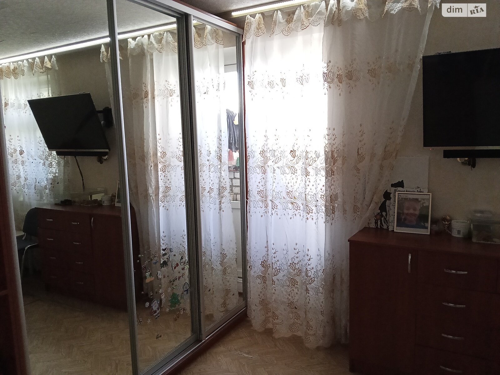 Продажа трехкомнатной квартиры в Киеве, на ул. Полярная 8Е, район Минский Массив фото 1 Продажа трехкомнатной квартиры в Киеве, на ул. Полярная 8Е, район Минский Массив фото 1