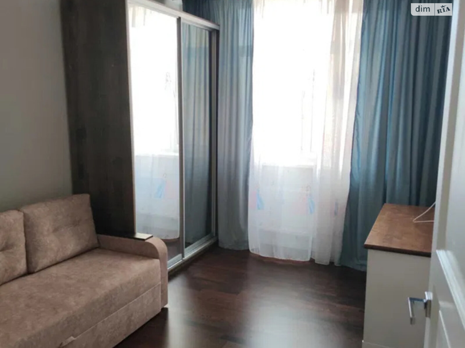 Продаж трикімнатної квартири в Києві, на вул. Сім'ї Кульженків 35, район Мінський Масив фото 1