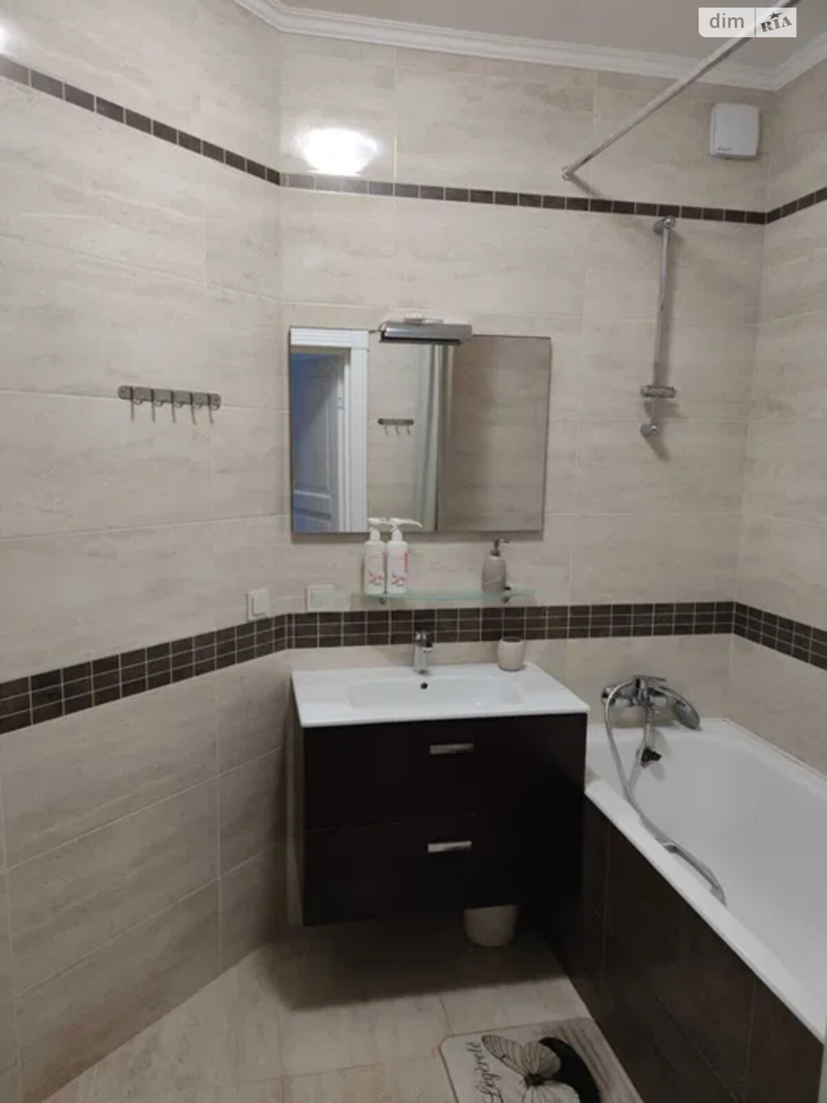 Продаж трикімнатної квартири в Києві, на вул. Сім'ї Кульженків 35, район Мінський Масив фото 1