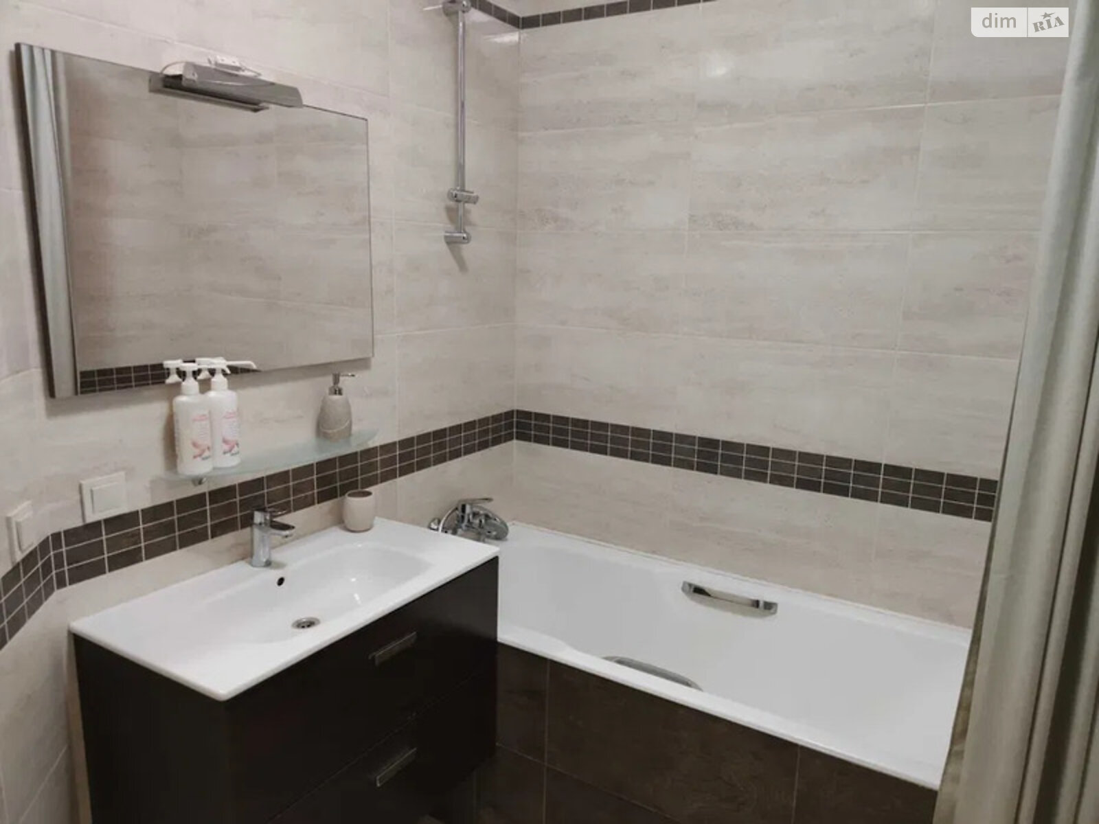 Продаж трикімнатної квартири в Києві, на вул. Сім'ї Кульженків 35, район Мінський Масив фото 1