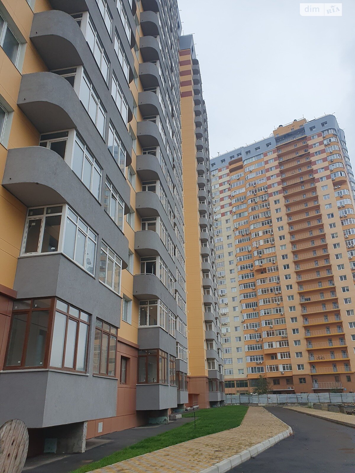 Продаж однокімнатної квартири в Києві, на вул. Юрія Кондратюка 1, район Мінський Масив фото 1 Продаж однокімнатної квартири в Києві, на вул. Юрія Кондратюка 1, район Мінський Масив фото 1