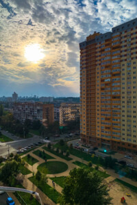 Продажа двухкомнатной квартиры в Киеве, на ул. Юрия Кондратюка 7, район Минский Массив фото 2