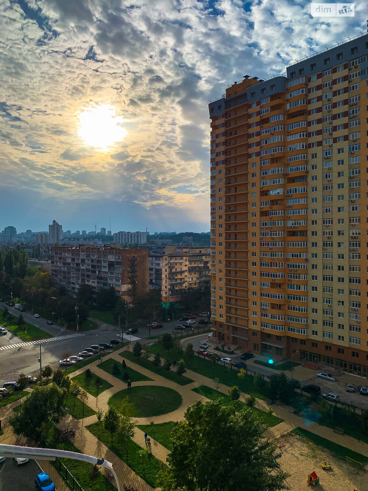 Продажа двухкомнатной квартиры в Киеве, на ул. Юрия Кондратюка 7, район Минский Массив фото 1 Продажа двухкомнатной квартиры в Киеве, на ул. Юрия Кондратюка 7, район Минский Массив фото 1