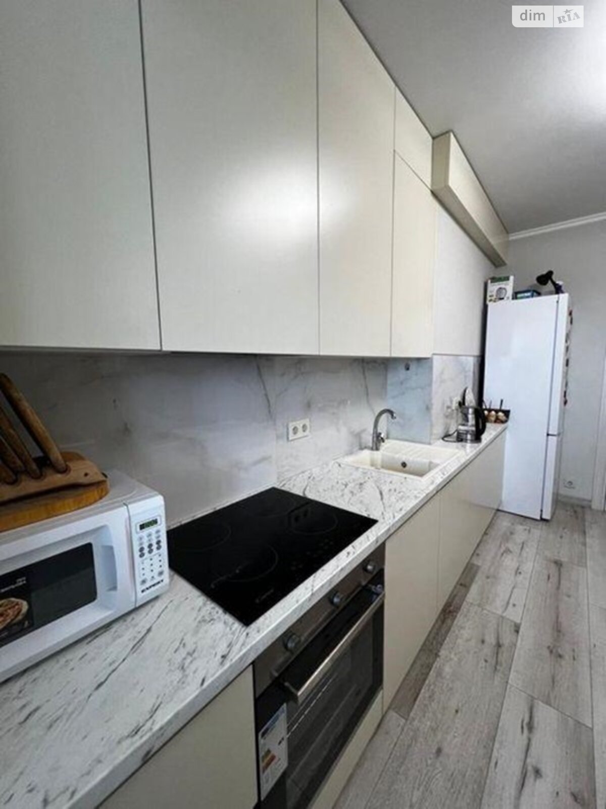 Продаж однокімнатної квартири в Києві, на вул. Юрія Кондратюка 7, район Мінський Масив фото 1