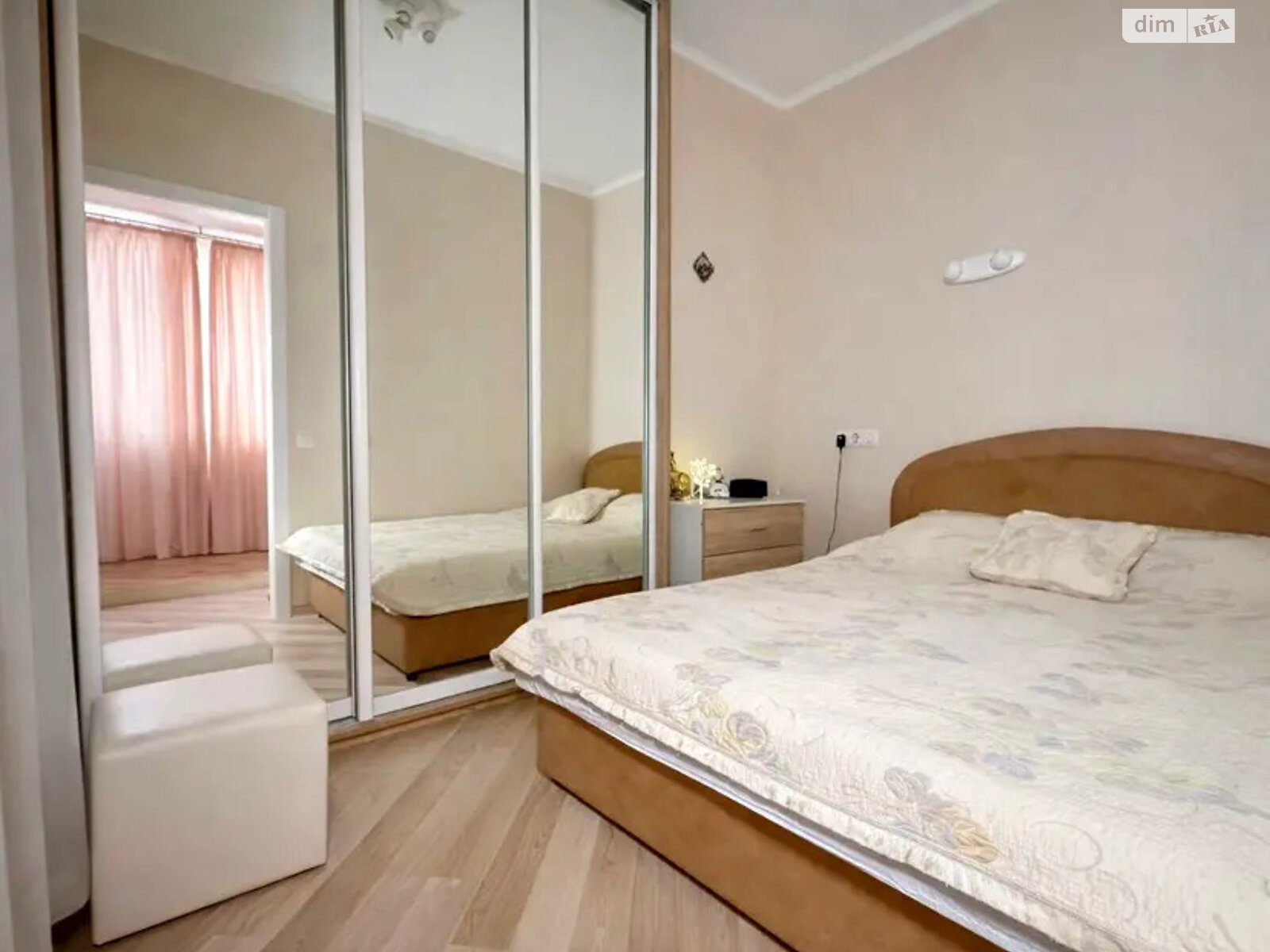 Продажа однокомнатной квартиры в Киеве, на ул. Юрия Кондратюка 5, район Минский Массив фото 1