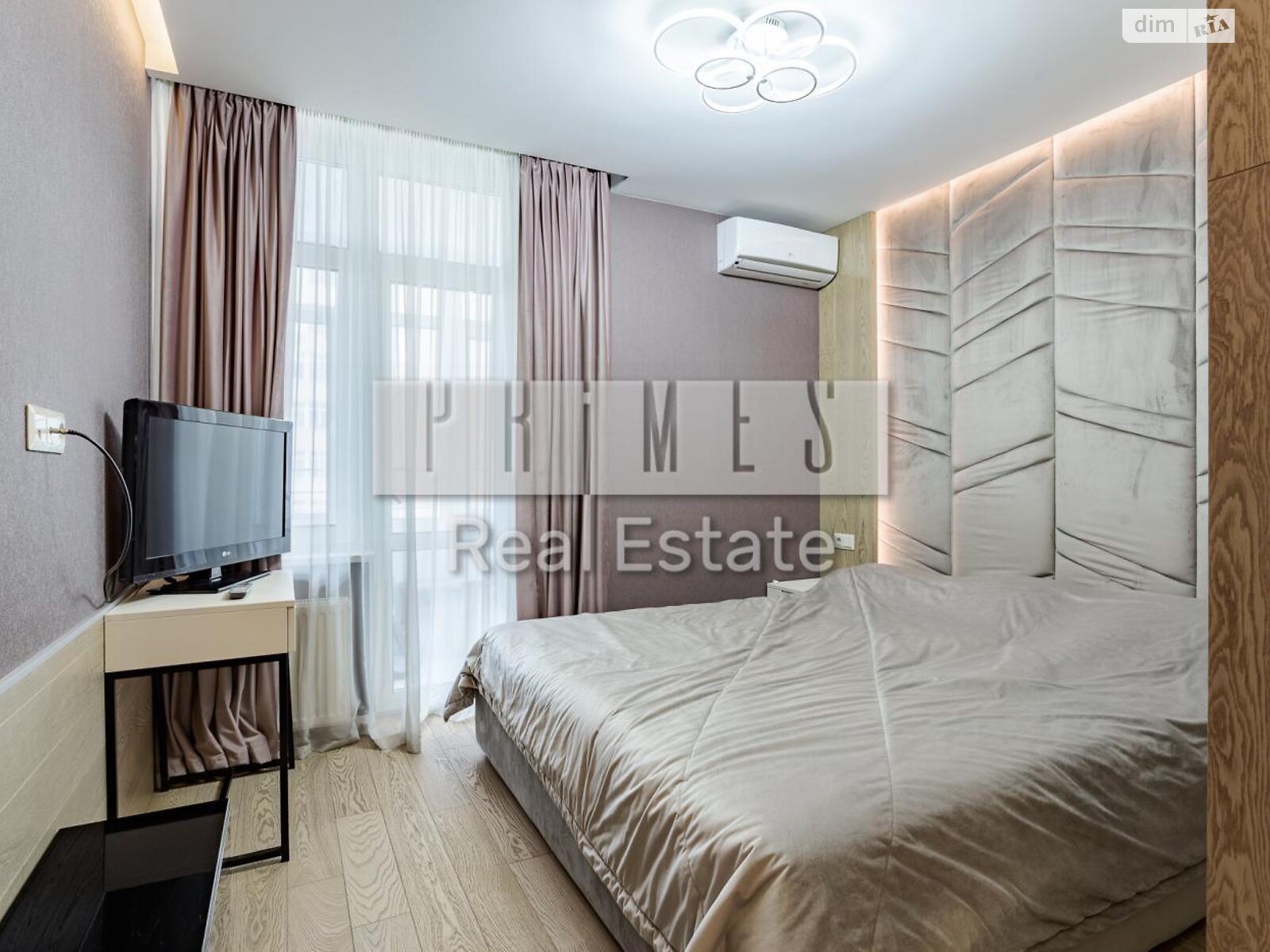 Продажа трехкомнатной квартиры в Киеве, на ул. Митрополита Василия Липковского 37В, фото 1 Продажа трехкомнатной квартиры в Киеве, на ул. Митрополита Василия Липковского 37В, фото 1
