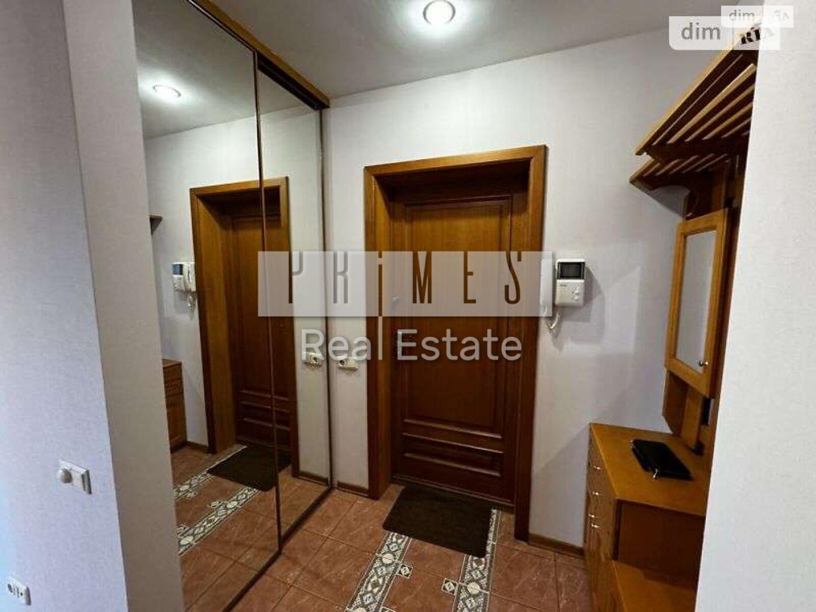 Продажа трехкомнатной квартиры в Киеве, на ул. Мокрая 3, фото 1 Продажа трехкомнатной квартиры в Киеве, на ул. Мокрая 3, фото 1