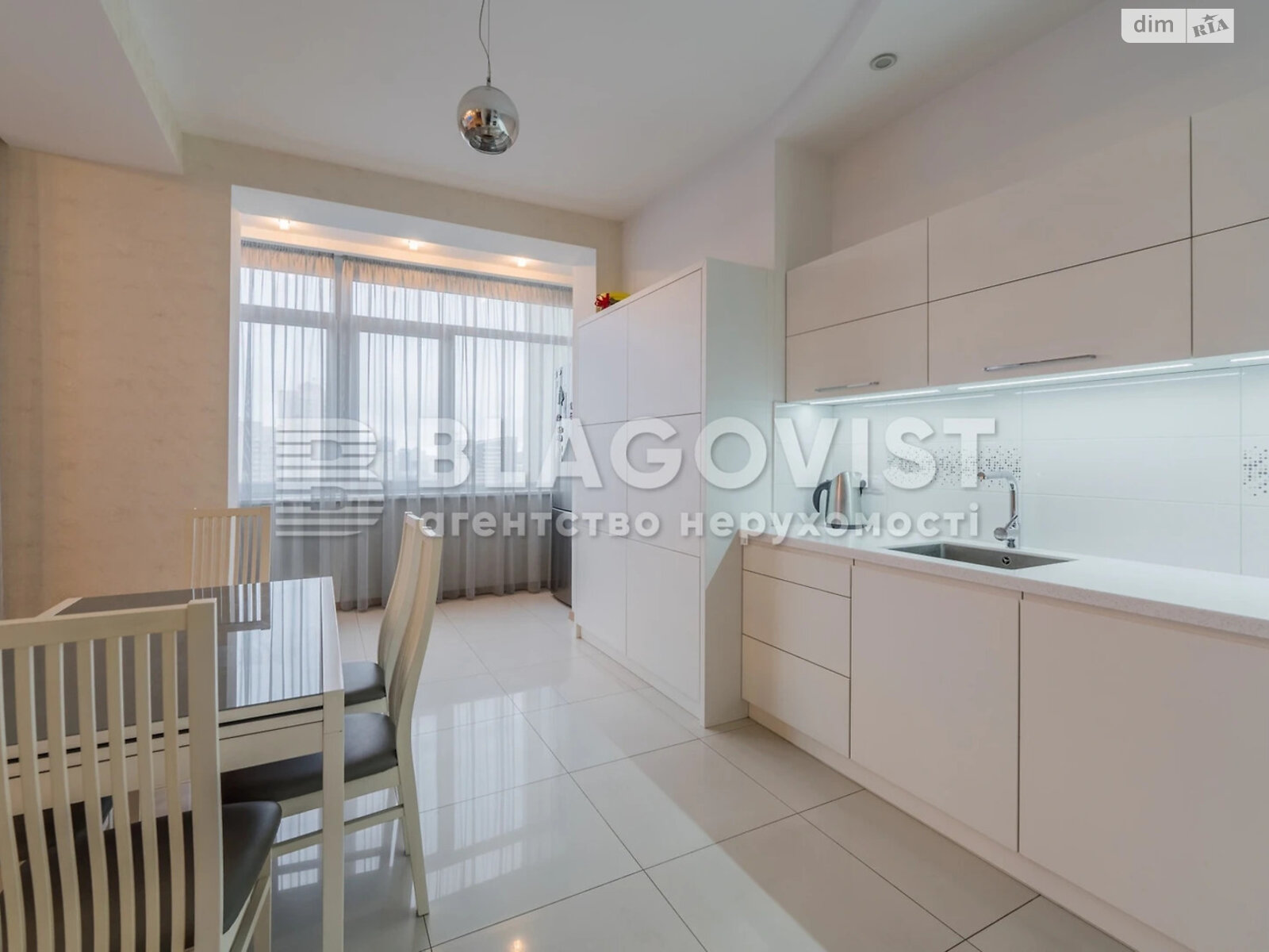 Продажа четырехкомнатной квартиры в Киеве, на ул. Мокрая 16, фото 1