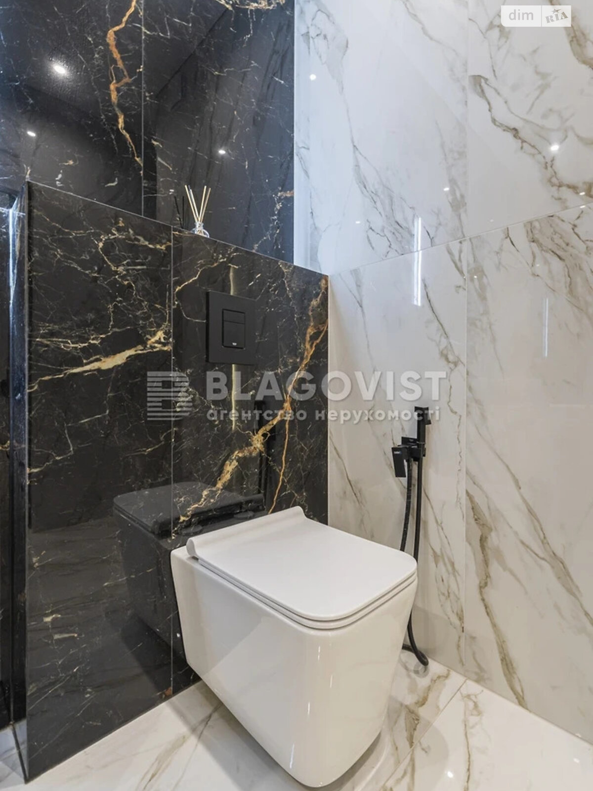 Продажа двухкомнатной квартиры в Киеве, на ул. Мокрая 8Б, фото 1