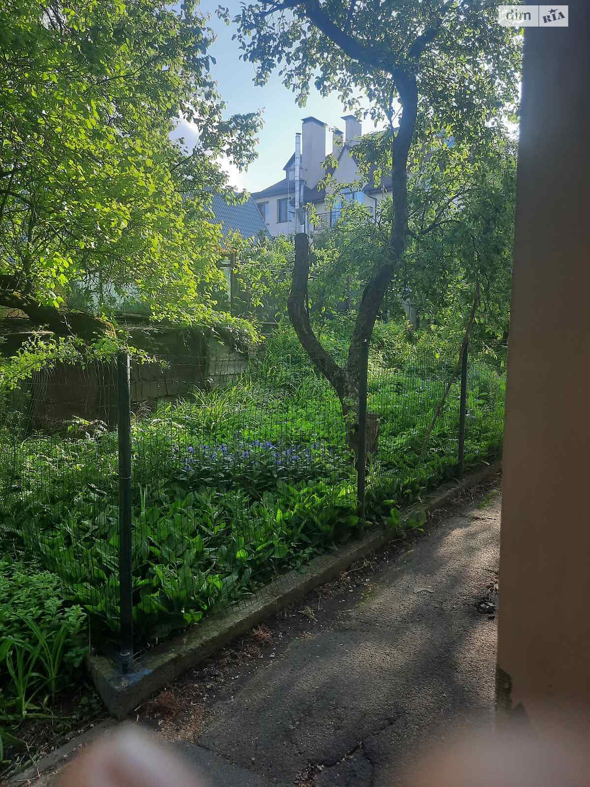 Продаж трикімнатної квартири в Києві, на вул. Монтажників 103, район Монтажник фото 1 Продаж трикімнатної квартири в Києві, на вул. Монтажників 103, район Монтажник фото 1