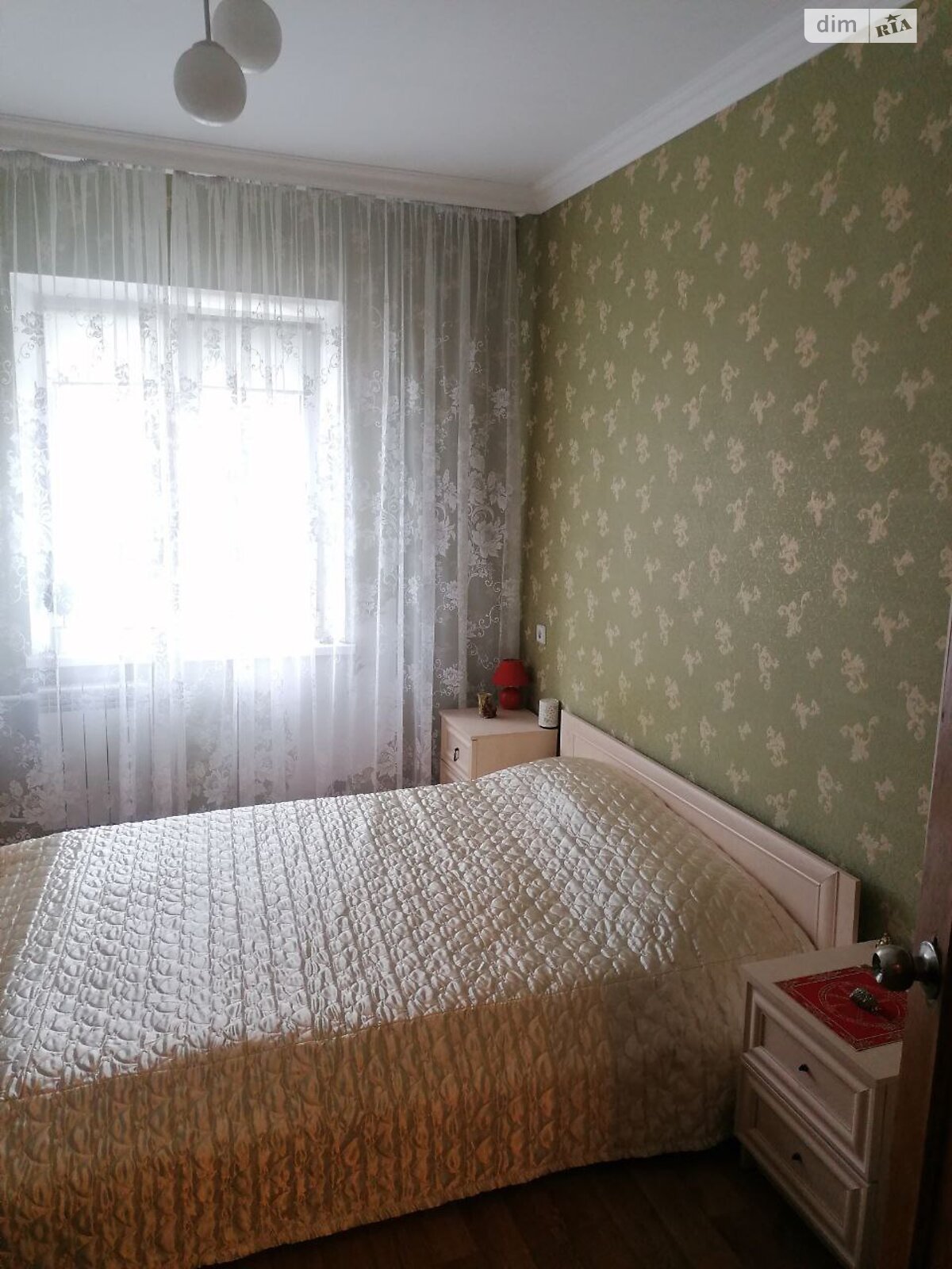 Продаж трикімнатної квартири в Києві, на пров. Квітневий 3, район Мостицький Масив фото 1 Продаж трикімнатної квартири в Києві, на пров. Квітневий 3, район Мостицький Масив фото 1