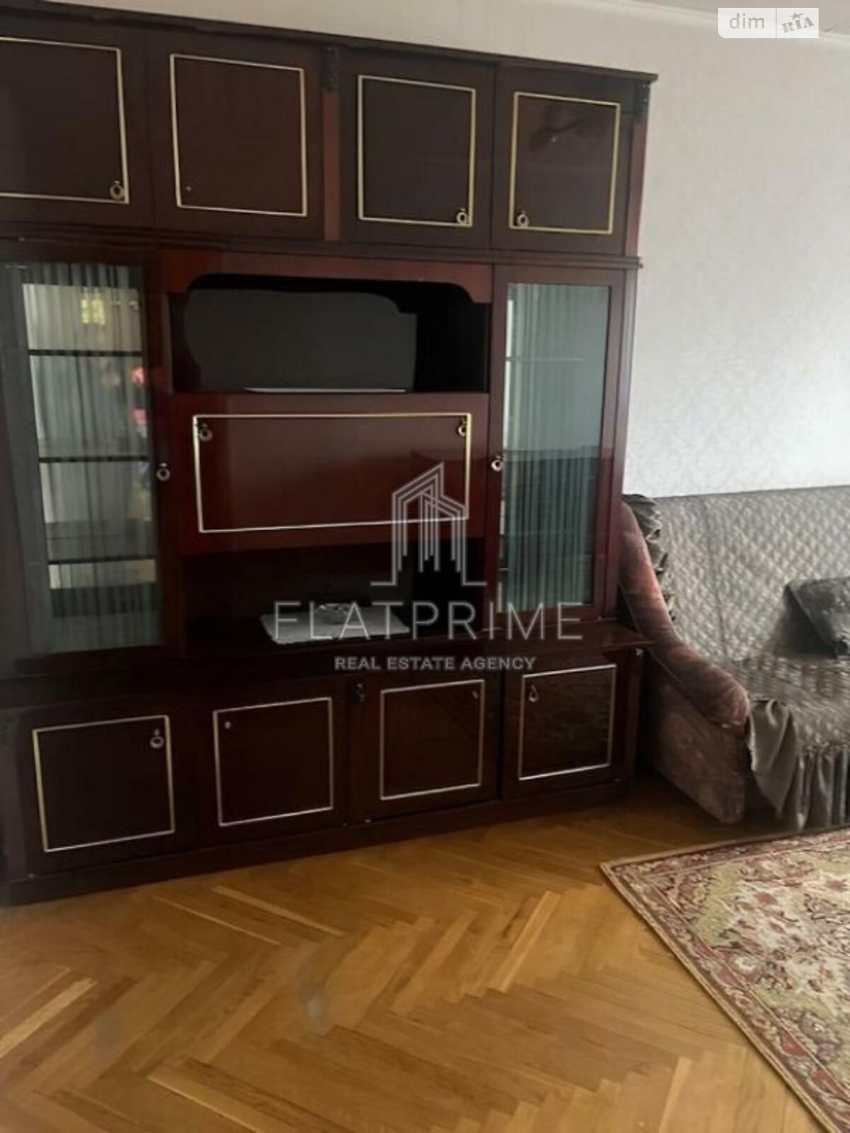 Продаж трикімнатної квартири в Києві, на пров. Квітневий 7, район Мостицький Масив фото 1 Продаж трикімнатної квартири в Києві, на пров. Квітневий 7, район Мостицький Масив фото 1