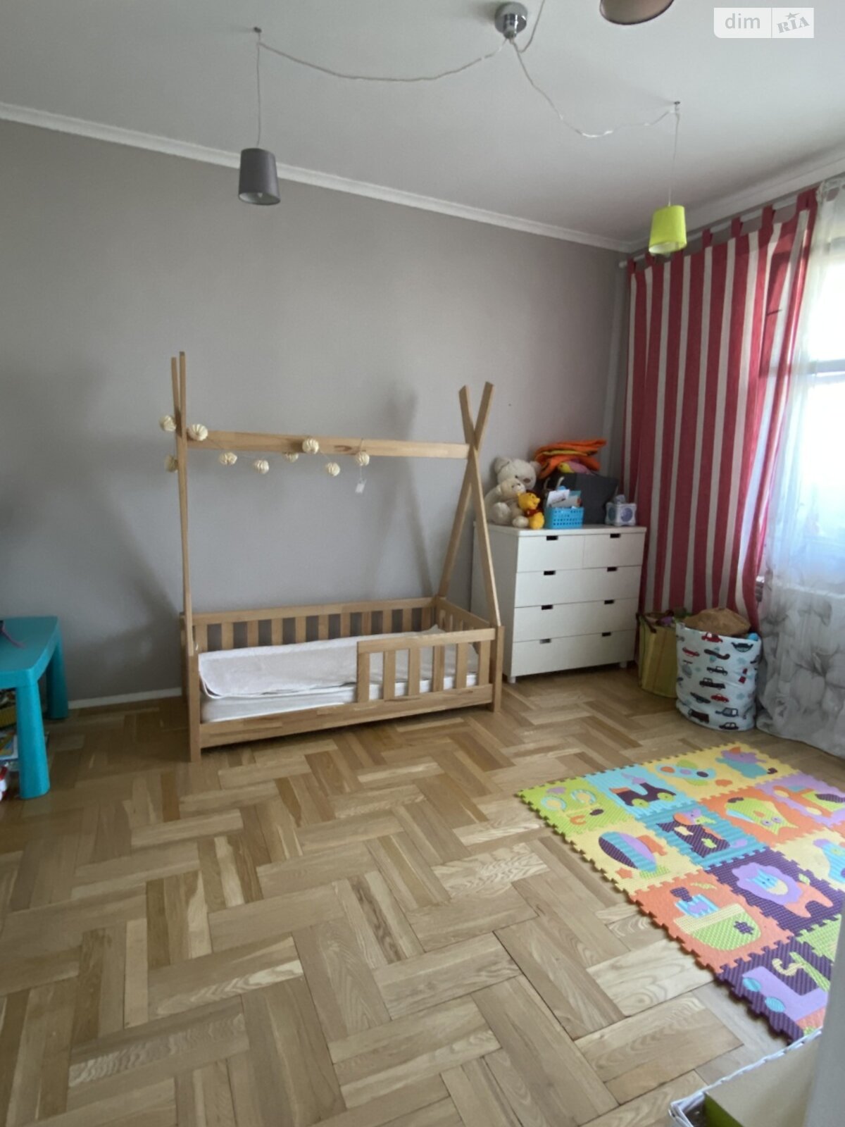 Продажа трехкомнатной квартиры в Киеве, на просп. Европейского Союза 17Б, район Мостицкий Массив фото 1 Продажа трехкомнатной квартиры в Киеве, на просп. Европейского Союза 17Б, район Мостицкий Массив фото 1