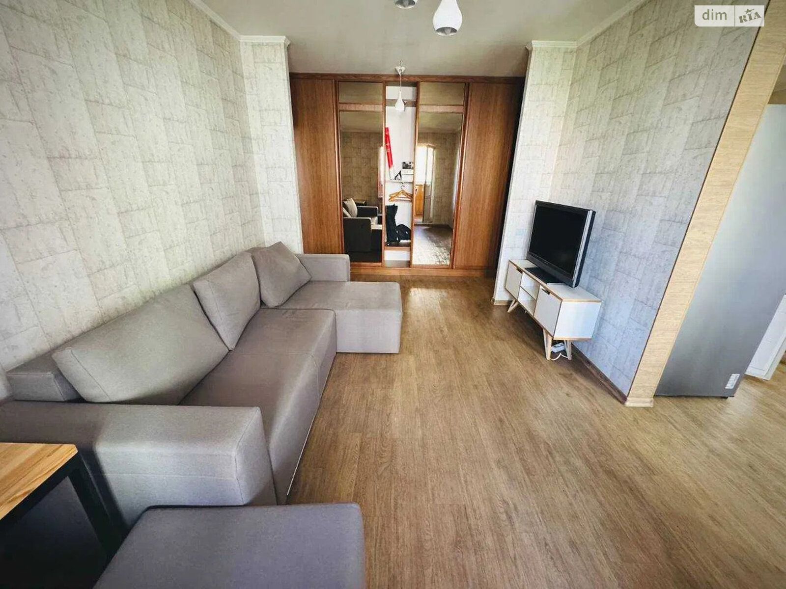 Продаж двокімнатної квартири в Києві, на просп. Європейського Союзу 19А, район Мостицький Масив фото 1 Продаж двокімнатної квартири в Києві, на просп. Європейського Союзу 19А, район Мостицький Масив фото 1