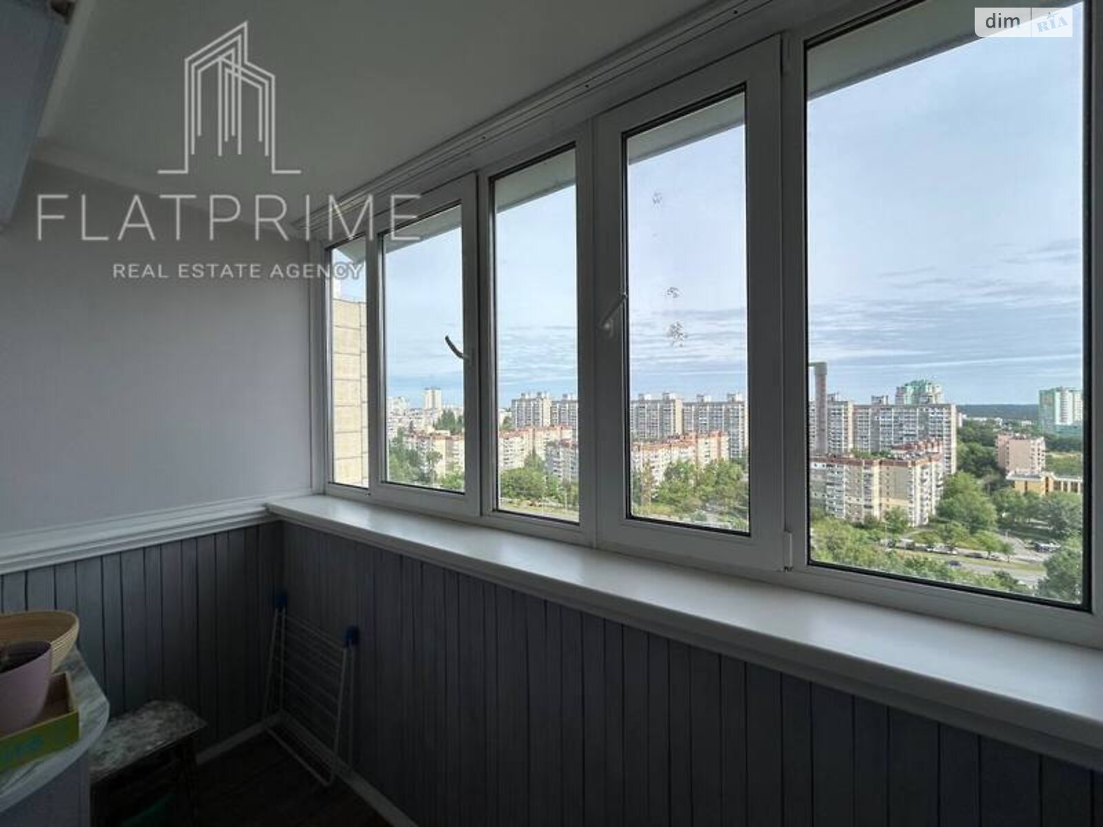 Продажа трехкомнатной квартиры в Киеве, на просп. Европейского Союза 17Б, район Мостицкий Массив фото 1 Продажа трехкомнатной квартиры в Киеве, на просп. Европейского Союза 17Б, район Мостицкий Массив фото 1