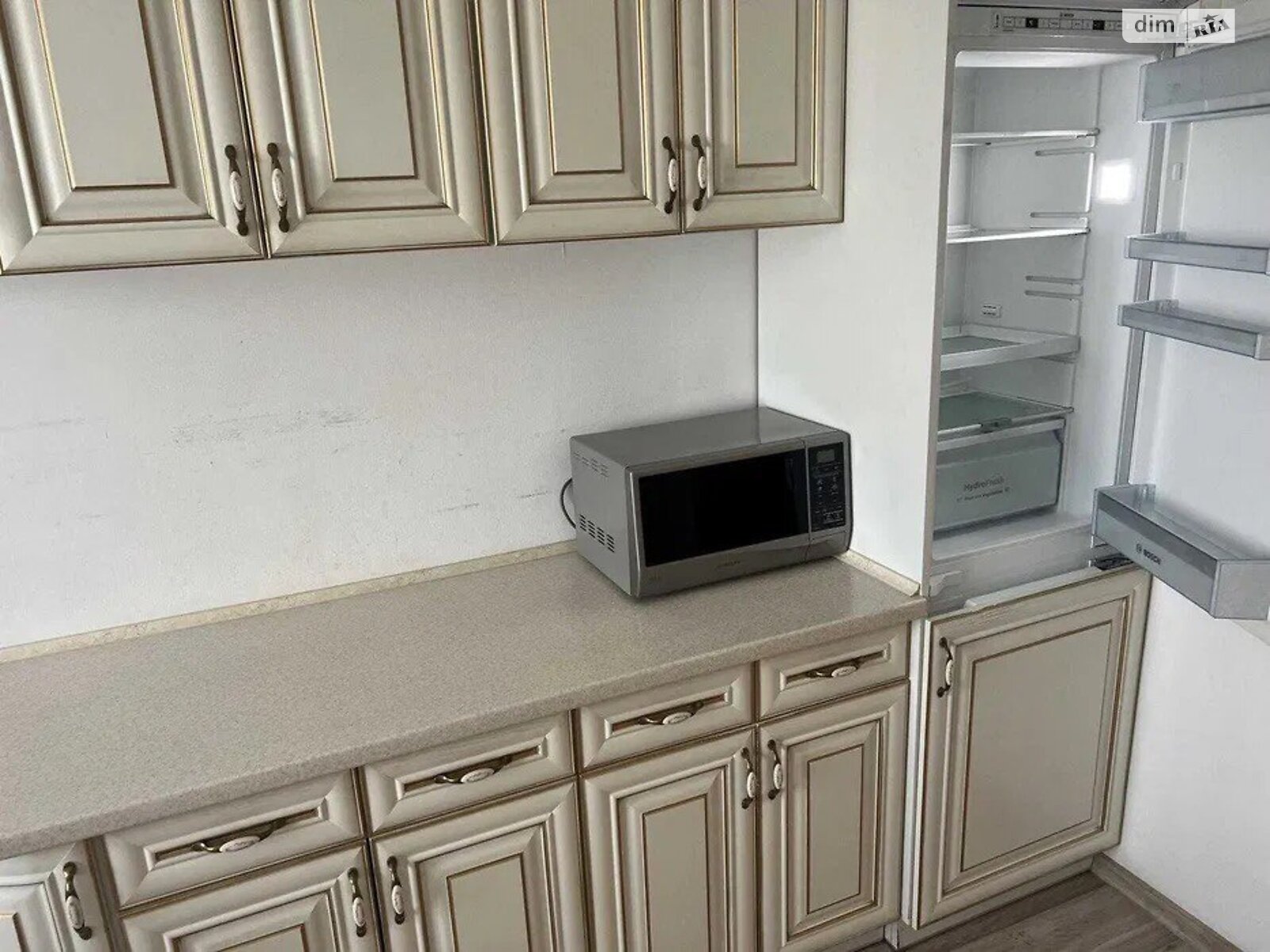 Продаж трикімнатної квартири в Києві, на просп. Європейського Союзу 31А, район Мостицький Масив фото 1 Продаж трикімнатної квартири в Києві, на просп. Європейського Союзу 31А, район Мостицький Масив фото 1