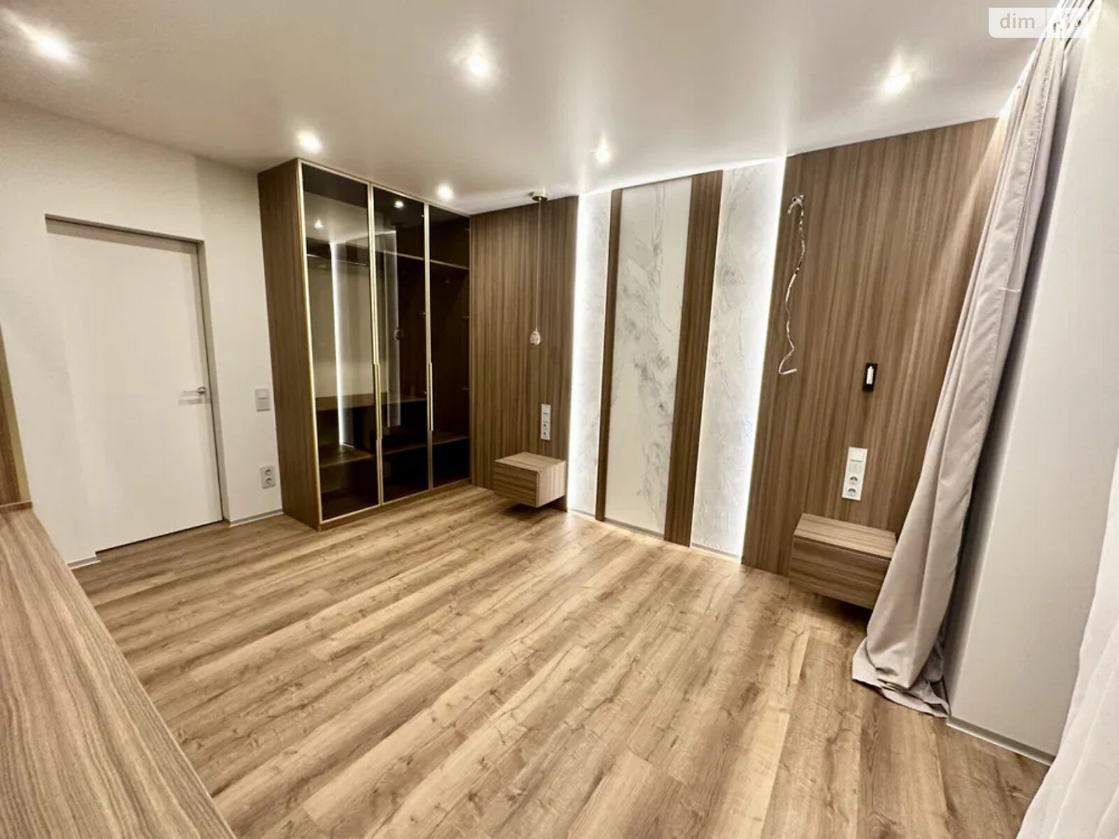 Продажа трехкомнатной квартиры в Киеве, на ул. Мостицкая 26, район Мостицкий Массив фото 1