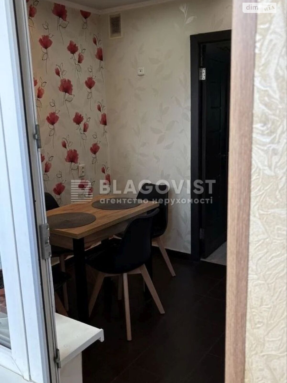 Продаж трикімнатної квартири в Києві, на вул. Наталії Ужвій 5, район Мостицький Масив фото 1 Продаж трикімнатної квартири в Києві, на вул. Наталії Ужвій 5, район Мостицький Масив фото 1
