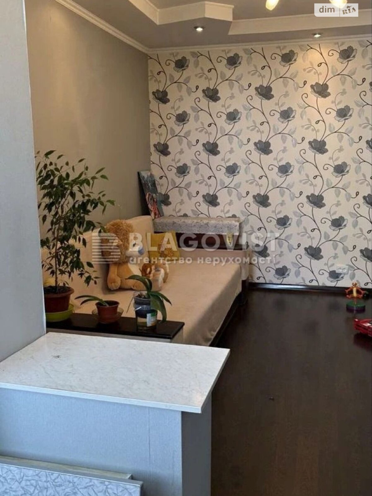 Продаж трикімнатної квартири в Києві, на вул. Наталії Ужвій 5, район Мостицький Масив фото 1 Продаж трикімнатної квартири в Києві, на вул. Наталії Ужвій 5, район Мостицький Масив фото 1