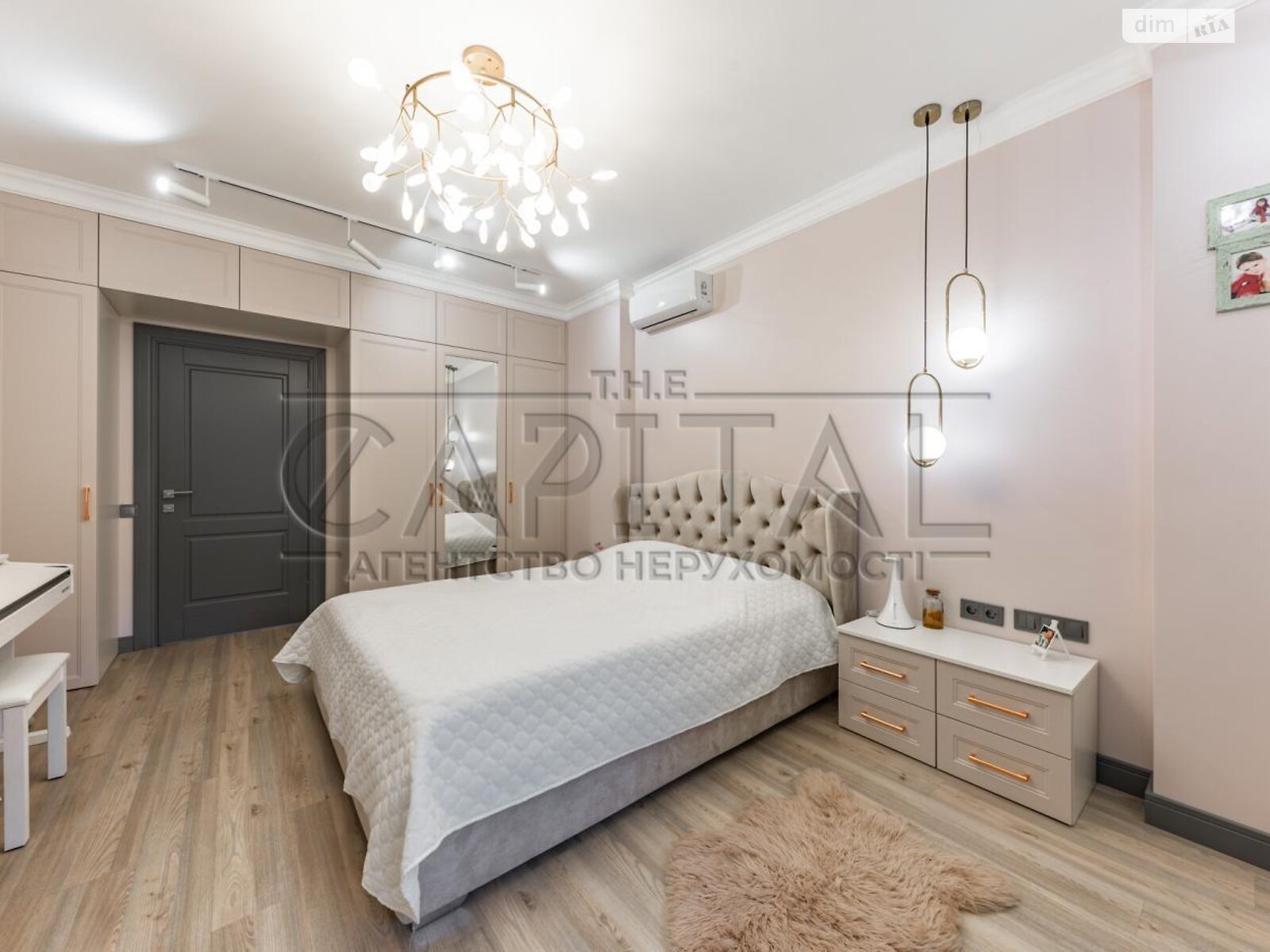 Продажа трехкомнатной квартиры в Киеве, на ул. Новомостицкая 15, район Мостицкий Массив фото 1 Продажа трехкомнатной квартиры в Киеве, на ул. Новомостицкая 15, район Мостицкий Массив фото 1