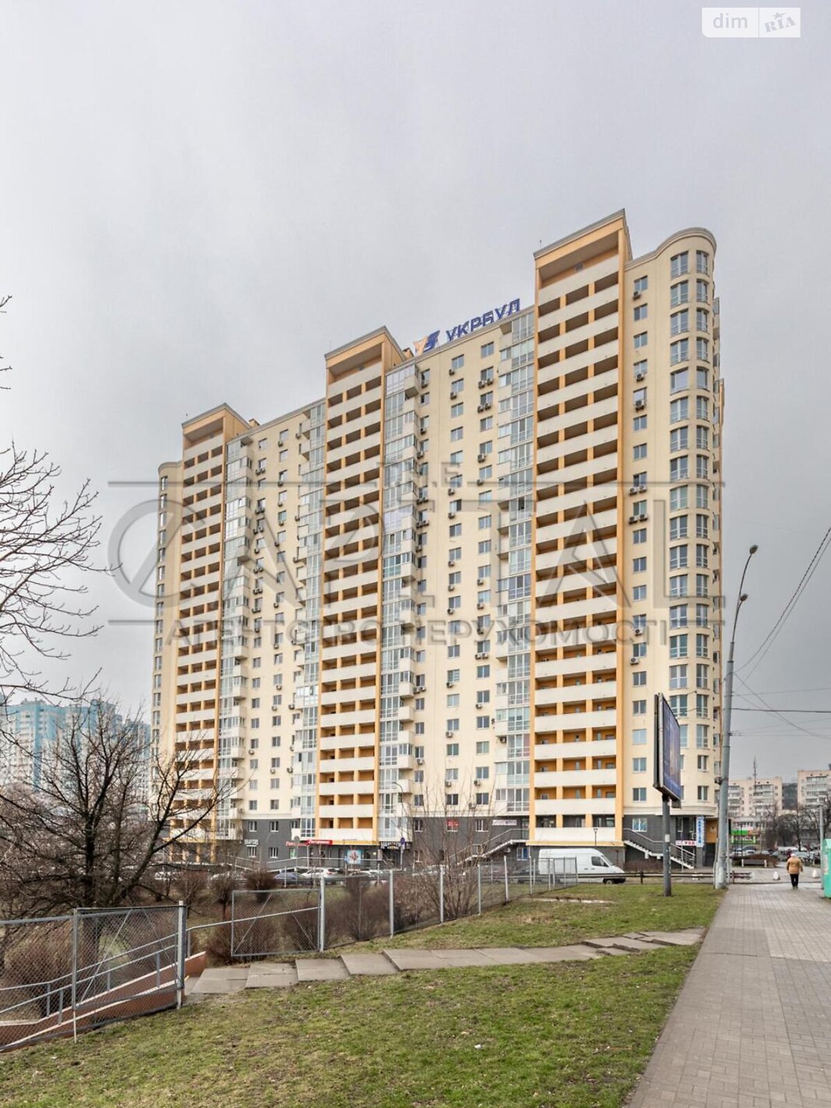 Продажа трехкомнатной квартиры в Киеве, на ул. Новомостицкая 15, район Мостицкий Массив фото 1 Продажа трехкомнатной квартиры в Киеве, на ул. Новомостицкая 15, район Мостицкий Массив фото 1