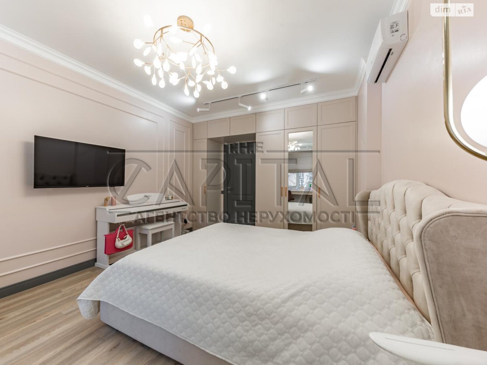 Продажа трехкомнатной квартиры в Киеве, на ул. Новомостицкая 15, район Мостицкий Массив фото 1 Продажа трехкомнатной квартиры в Киеве, на ул. Новомостицкая 15, район Мостицкий Массив фото 1