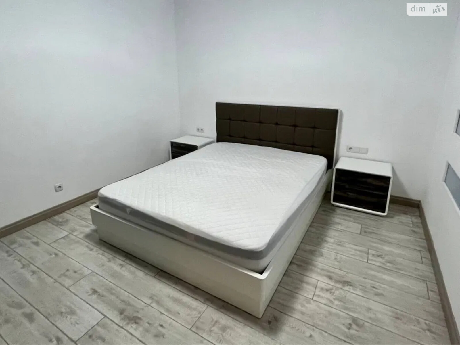 Продажа двухкомнатной квартиры в Киеве, на ул. Новомостицкая 15, район Мостицкий Массив фото 1 Продажа двухкомнатной квартиры в Киеве, на ул. Новомостицкая 15, район Мостицкий Массив фото 1