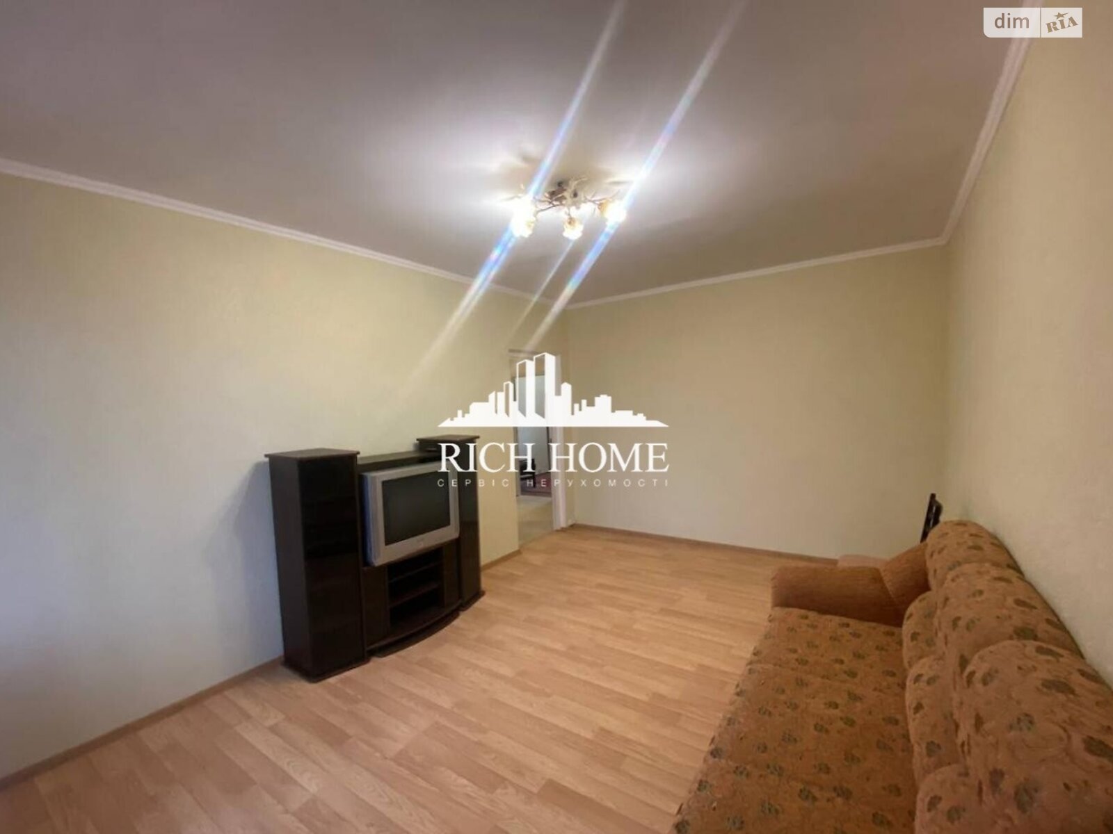 Продаж трикімнатної квартири в Києві, на вул. Новомостицька 2Г, район Мостицький Масив фото 1 Продаж трикімнатної квартири в Києві, на вул. Новомостицька 2Г, район Мостицький Масив фото 1