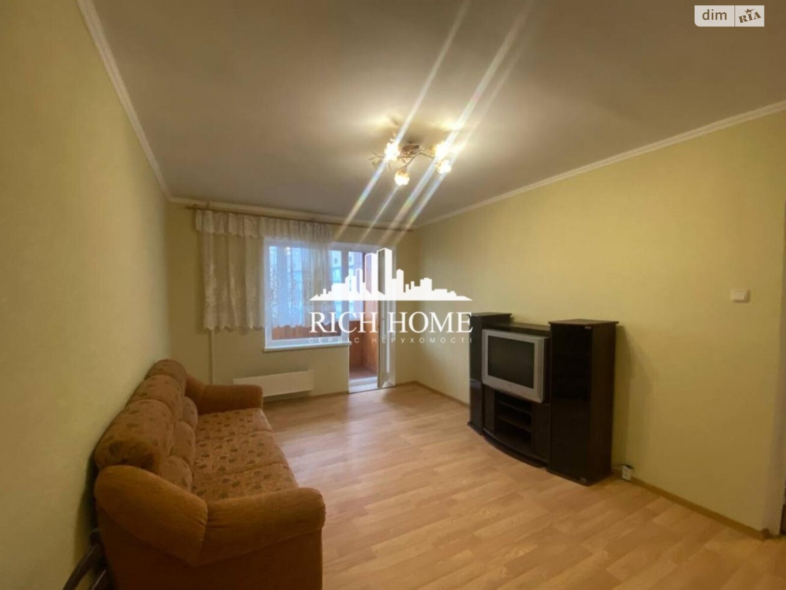 Продаж трикімнатної квартири в Києві, на вул. Новомостицька 2Г, район Мостицький Масив фото 1 Продаж трикімнатної квартири в Києві, на вул. Новомостицька 2Г, район Мостицький Масив фото 1