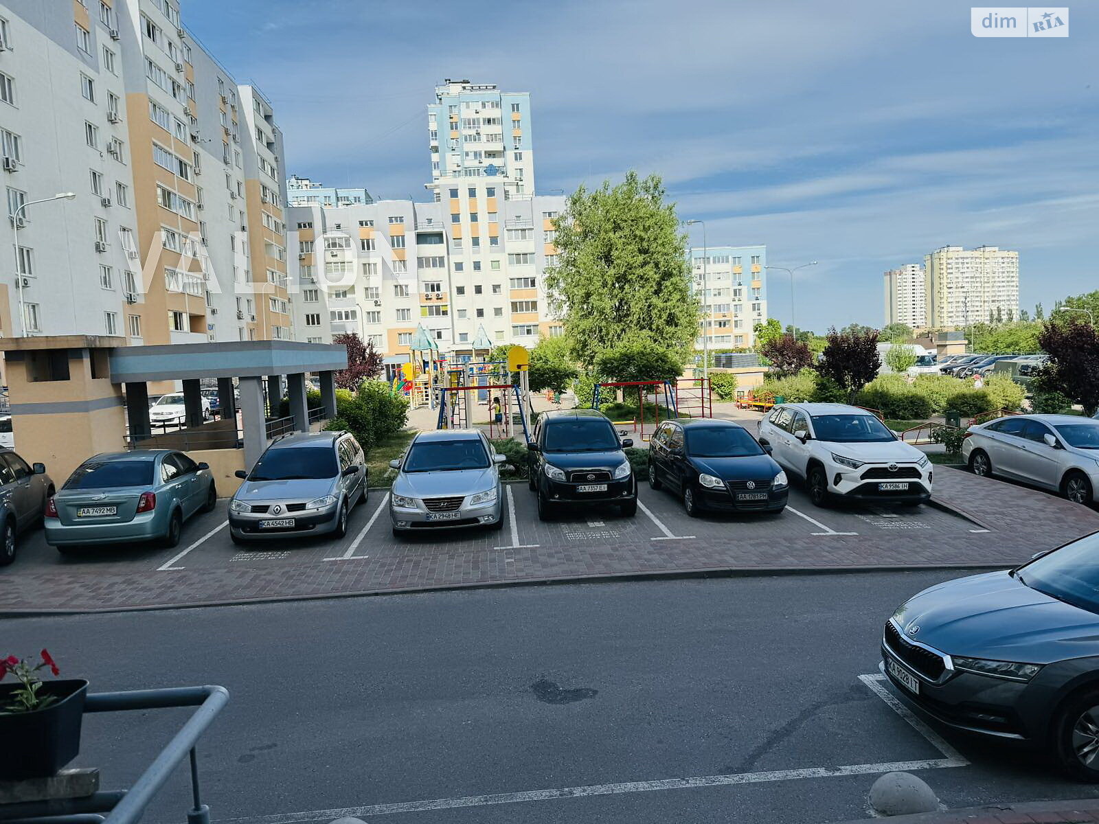 Продажа двухкомнатной квартиры в Киеве, на ул. Сергeя Данченко 28Б, район Мостицкий Массив фото 1
