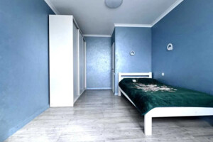 Продаж трикімнатної квартири в Києві, на вул. Сергія Данченка 32А, район Мостицький Масив фото 2