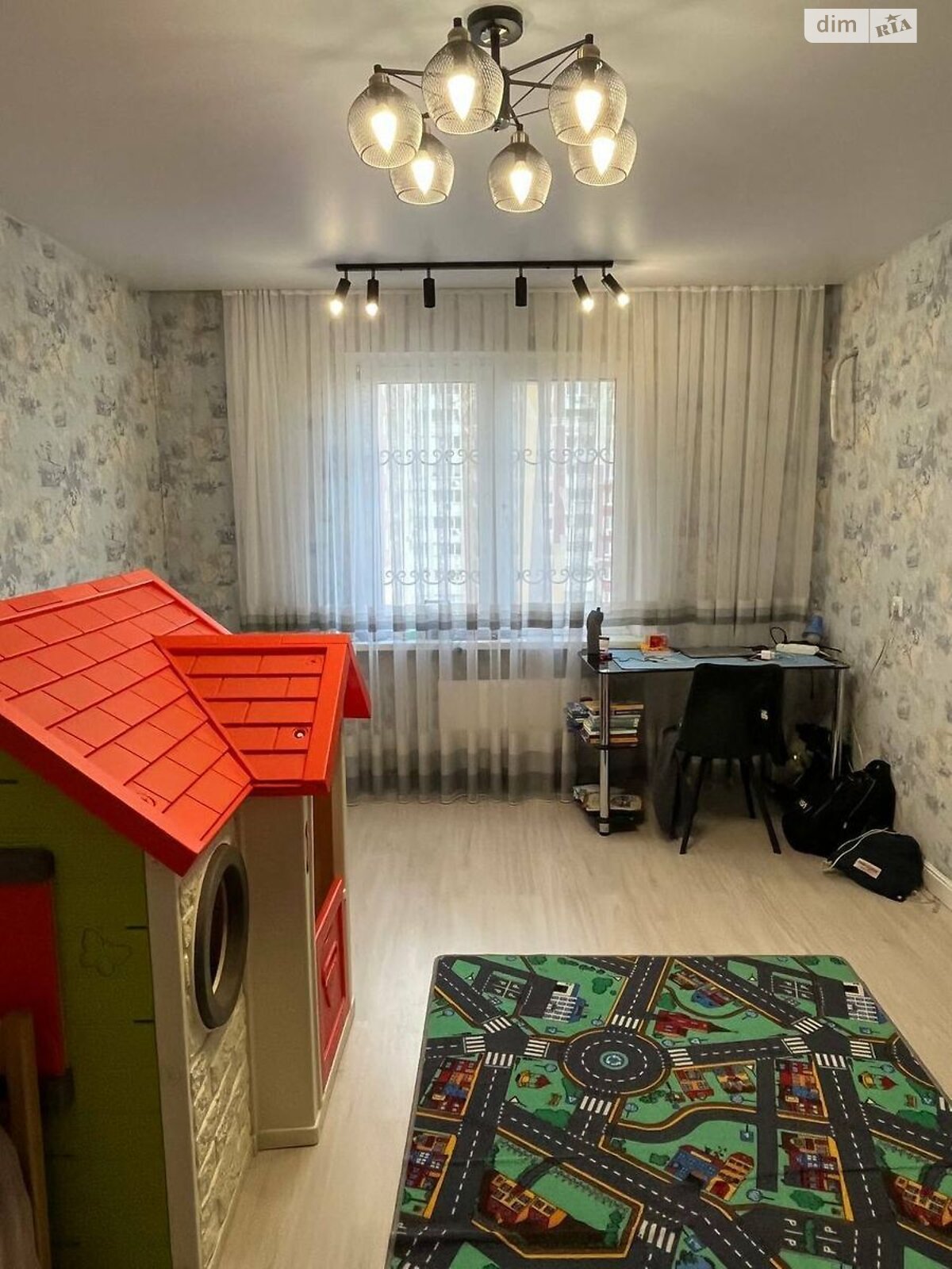 Продаж трикімнатної квартири в Києві, на вул. Сергія Данченка 3, район Мостицький Масив фото 1 Продаж трикімнатної квартири в Києві, на вул. Сергія Данченка 3, район Мостицький Масив фото 1