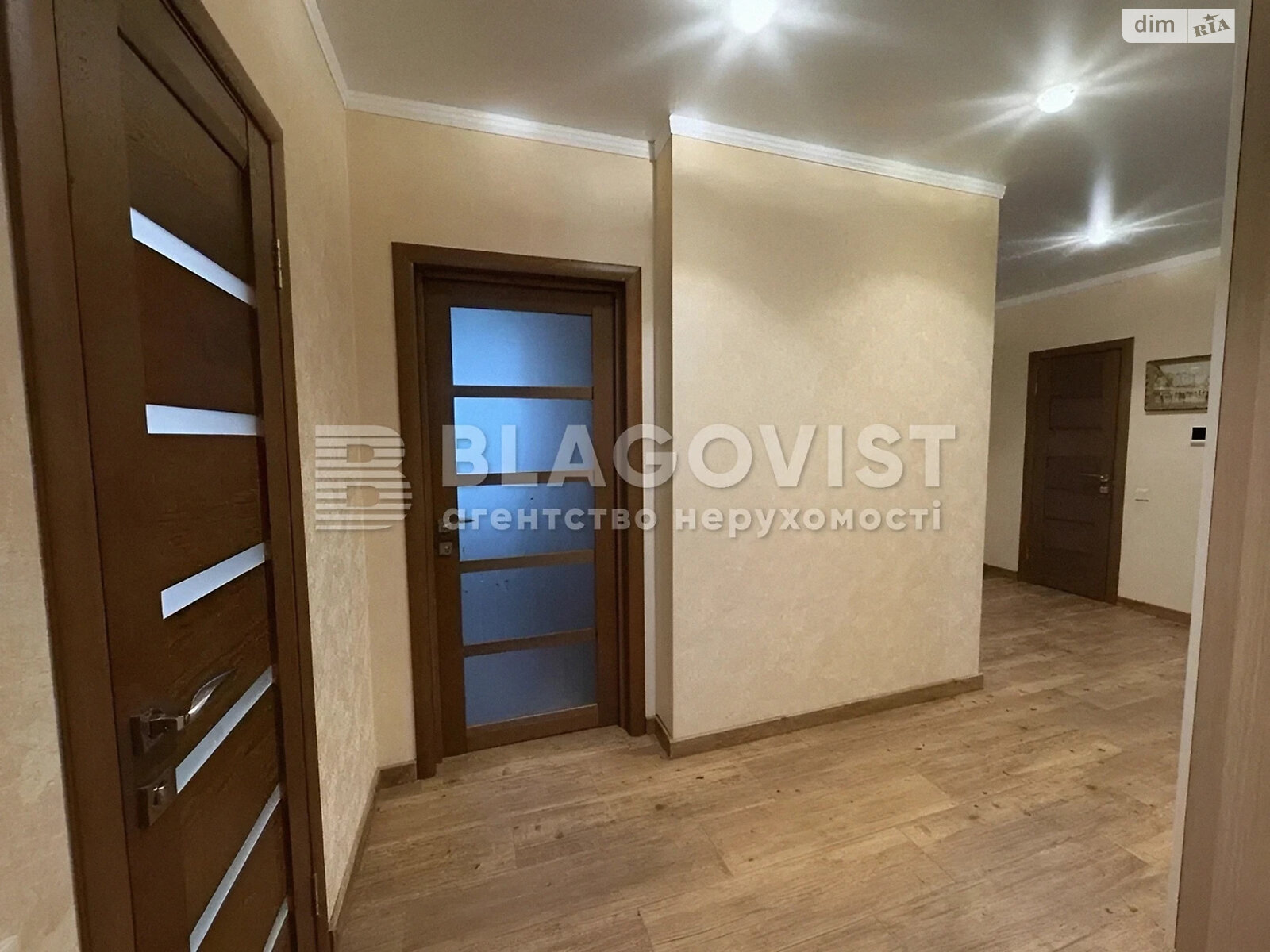 Продаж трикімнатної квартири в Києві, на вул. Сергія Данченка 28, район Мостицький Масив фото 1 Продаж трикімнатної квартири в Києві, на вул. Сергія Данченка 28, район Мостицький Масив фото 1